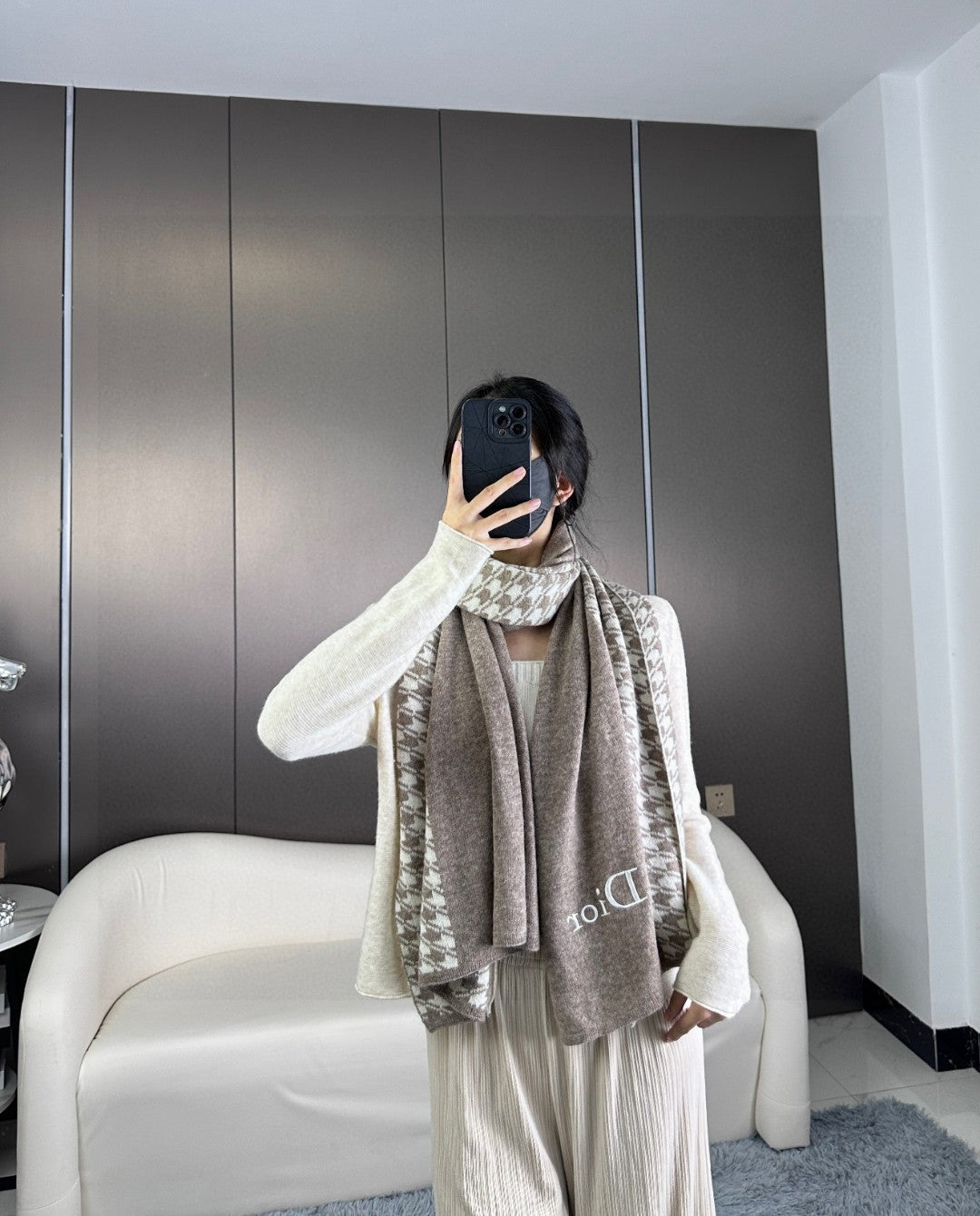 Luxury DiorSCARF 190 CM IN KHAKI BEIGE MIX WHITE CARO CASHMERE 388125