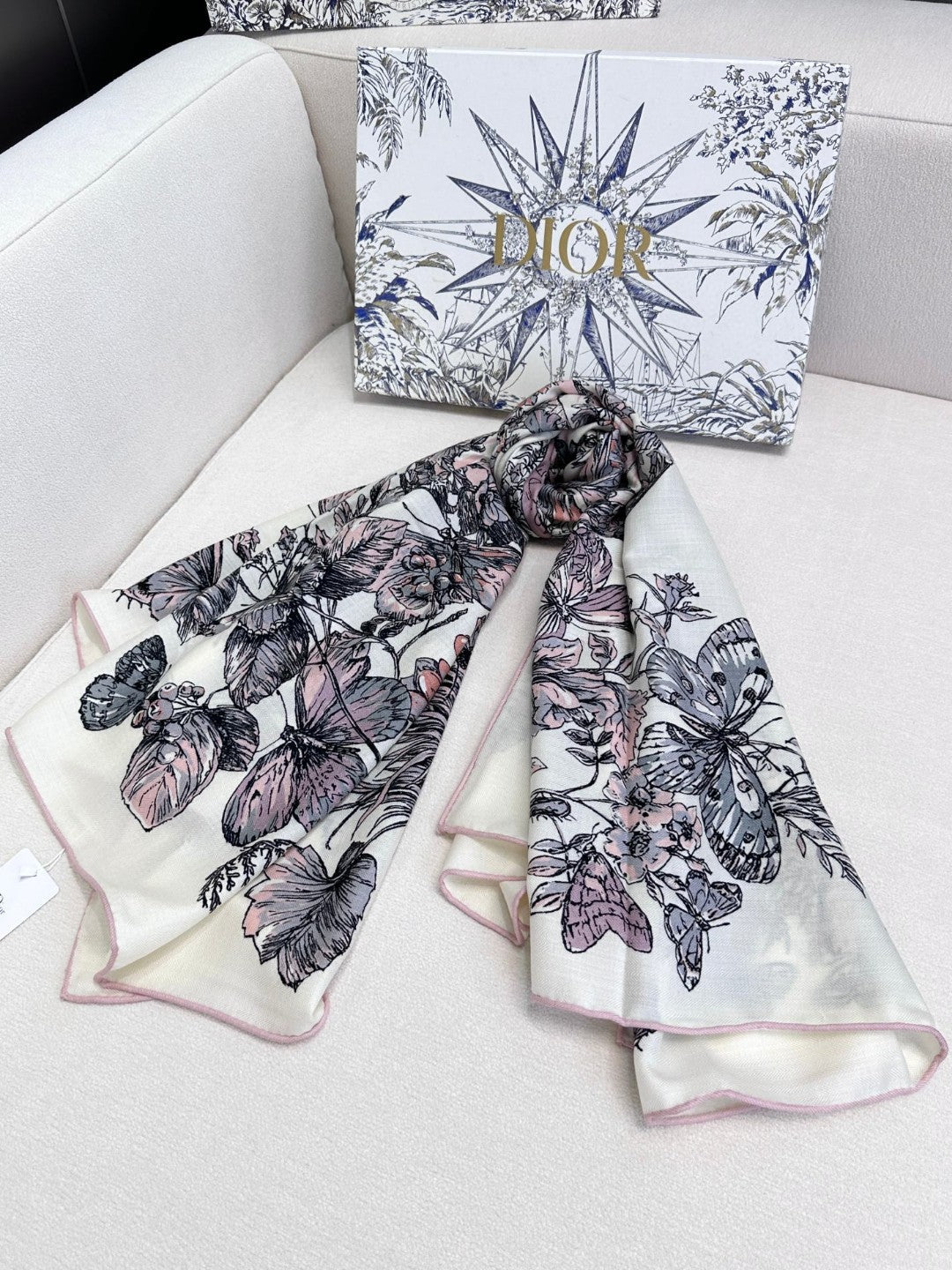 Luxury DiorSQUARE SCARF 140 CM IN COLORFUL CASHMERE AND SILK 403837