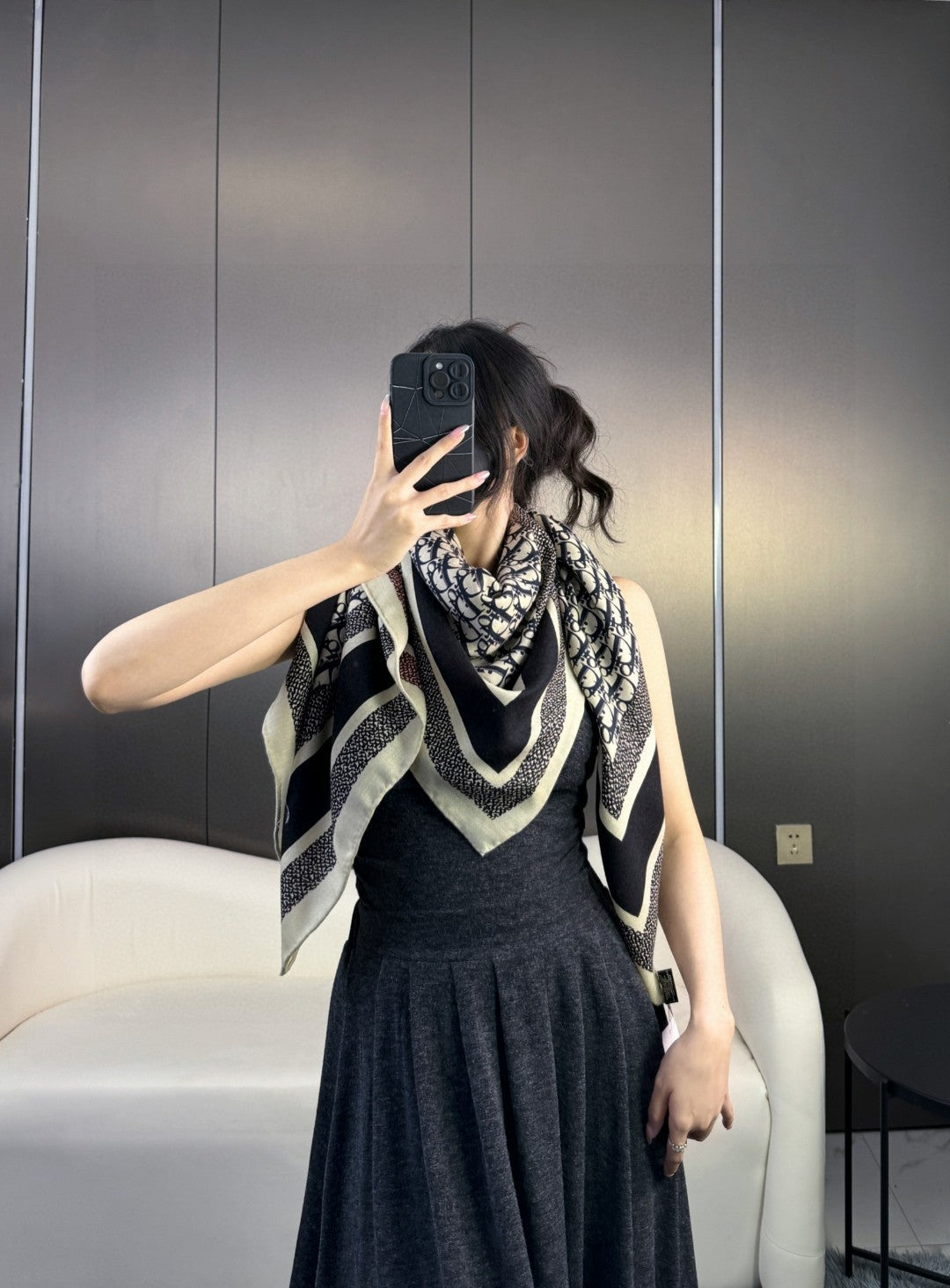 Luxury DiorMONOGRAM SQUARE SCARF 140 CM IN COLORFUL CASHMERE AND SILK 413741