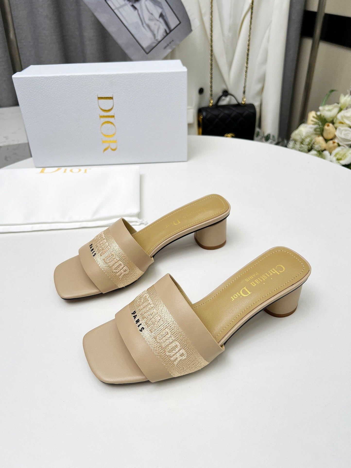 Luxury Diordway 45 beige canvas calfskin