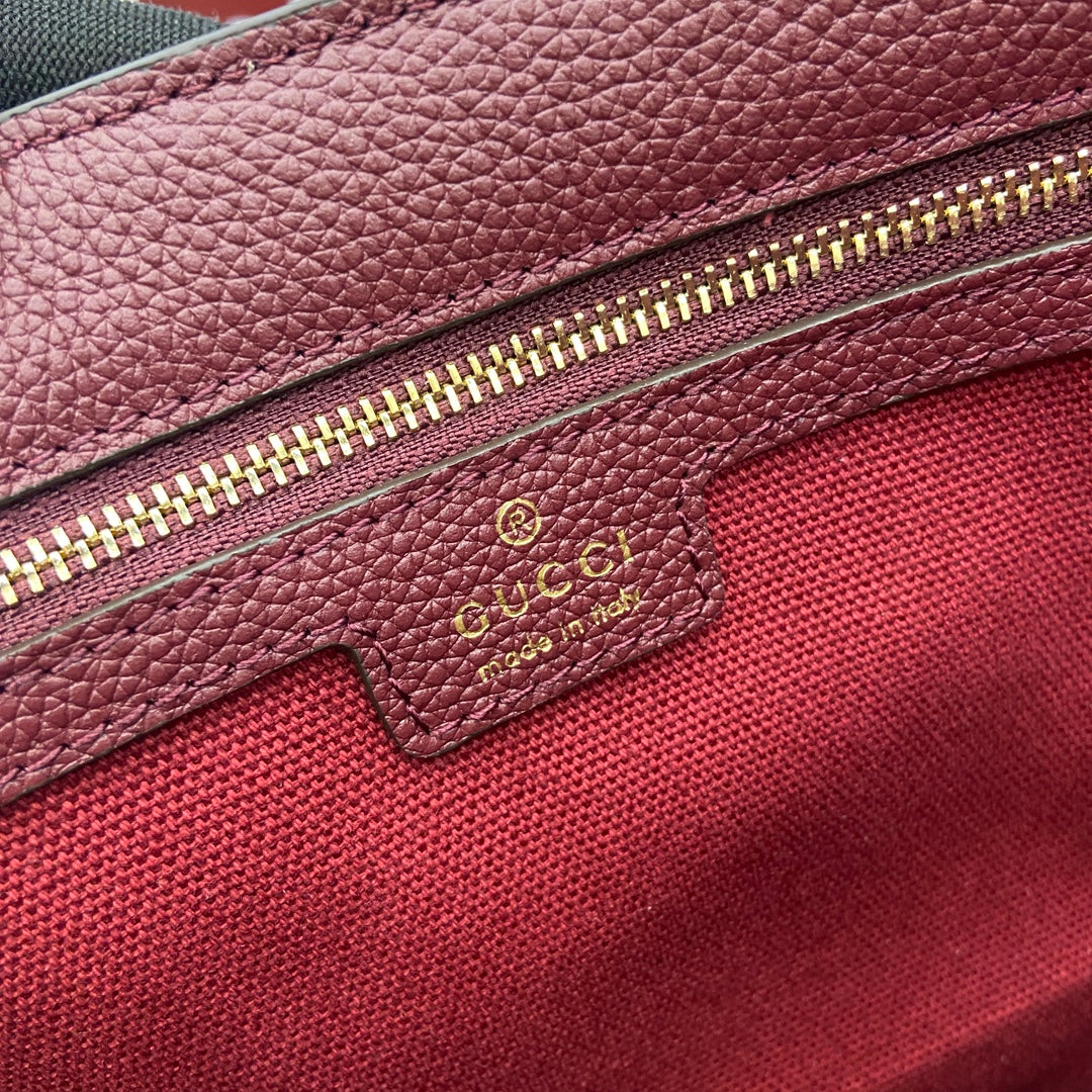 Luxury Gucci JACKIE LARGE SHOULDER BAG 40 IN BURGUNDY RED CALFSKIN GOLD HARDWARE