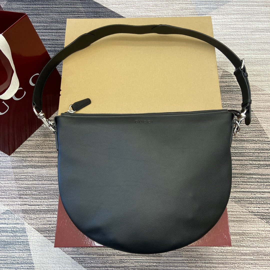 Luxury Gucci BODY SHOULDER BAG 40 IN BLACK CALFSKIN SILVER HARDWARE
