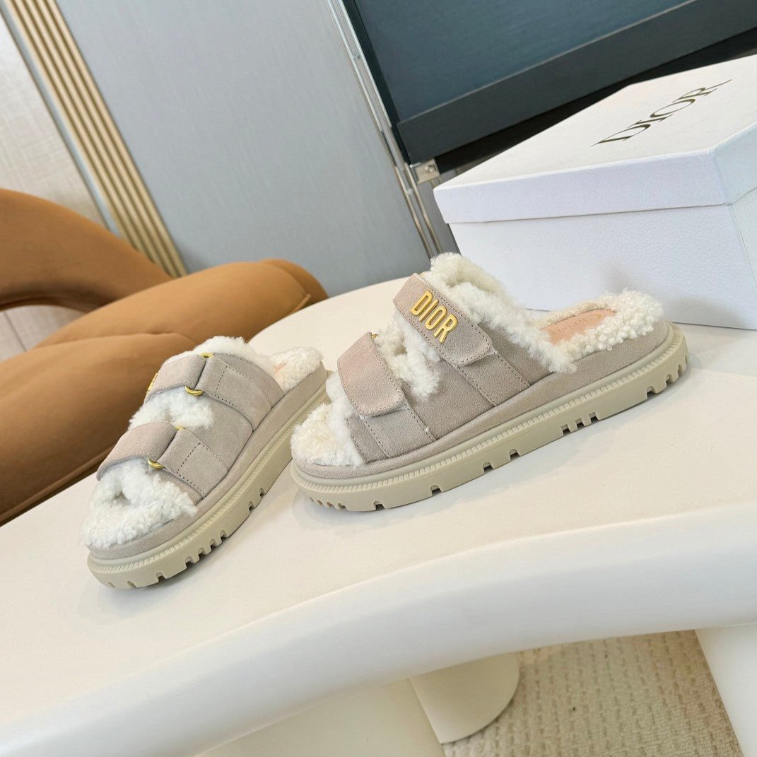 Luxury Dior DIORact Slide Grey Suede And Fleece Lining