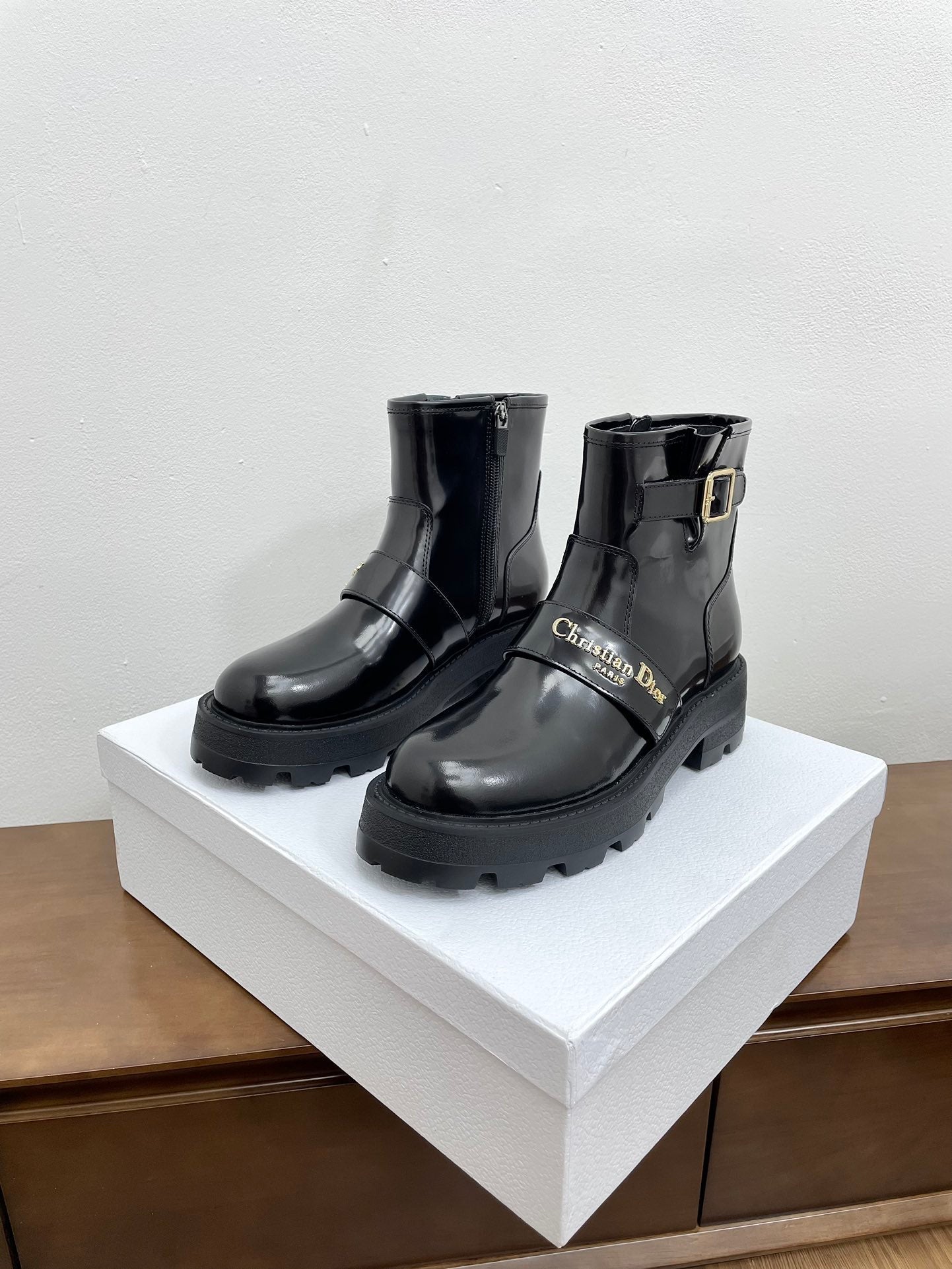 Luxury DiorD-Quest Ankle Boot 40mm Glossy Black Calfskin