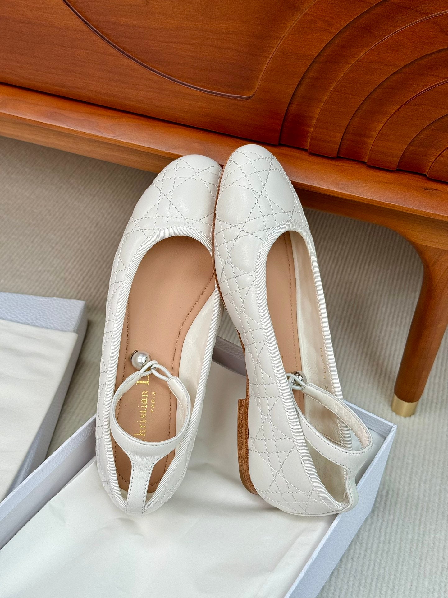 Luxury Diorballet flat white lambskin mop