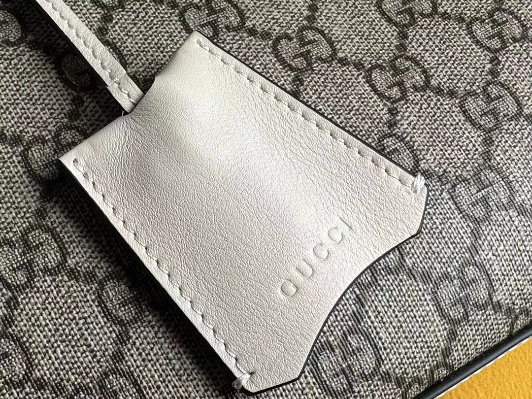 Luxury Gucci GG PADLOCK 32 SHOULDER BAG BEIGE CANVAS AND WHITE CALFSKIN