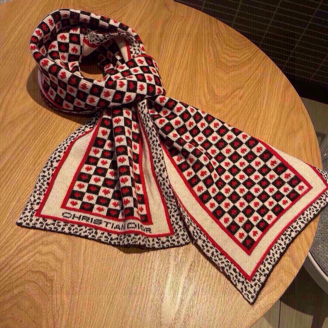 Luxury DiorCLASSIC SCARF 180 CM IN COLORFUL WOOL 418257