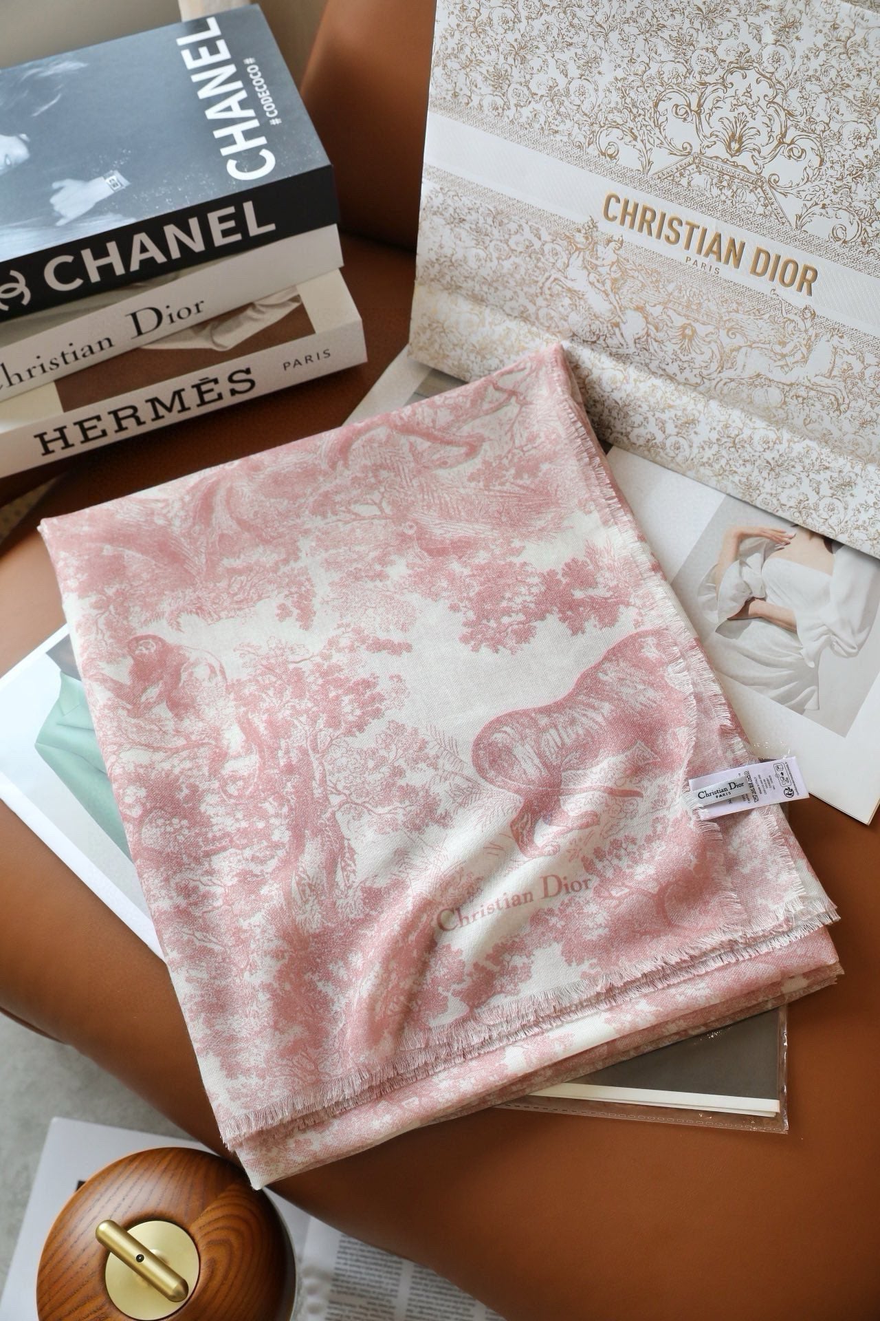Luxury DiorSCARF 180 CM IN LIGHT PINK SILK AND CASHMERE 418264