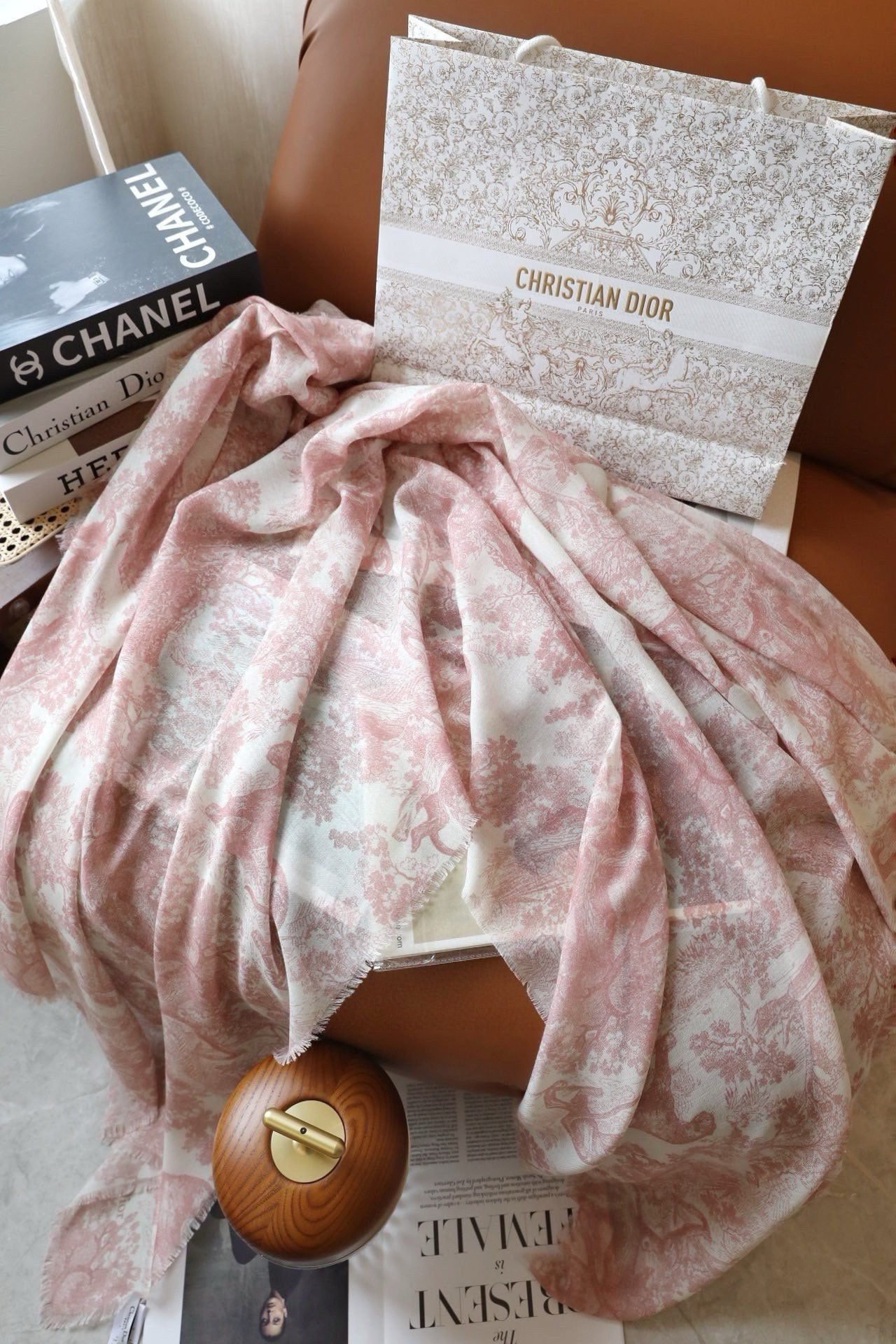 Luxury DiorSCARF 180 CM IN LIGHT PINK SILK AND CASHMERE 418264