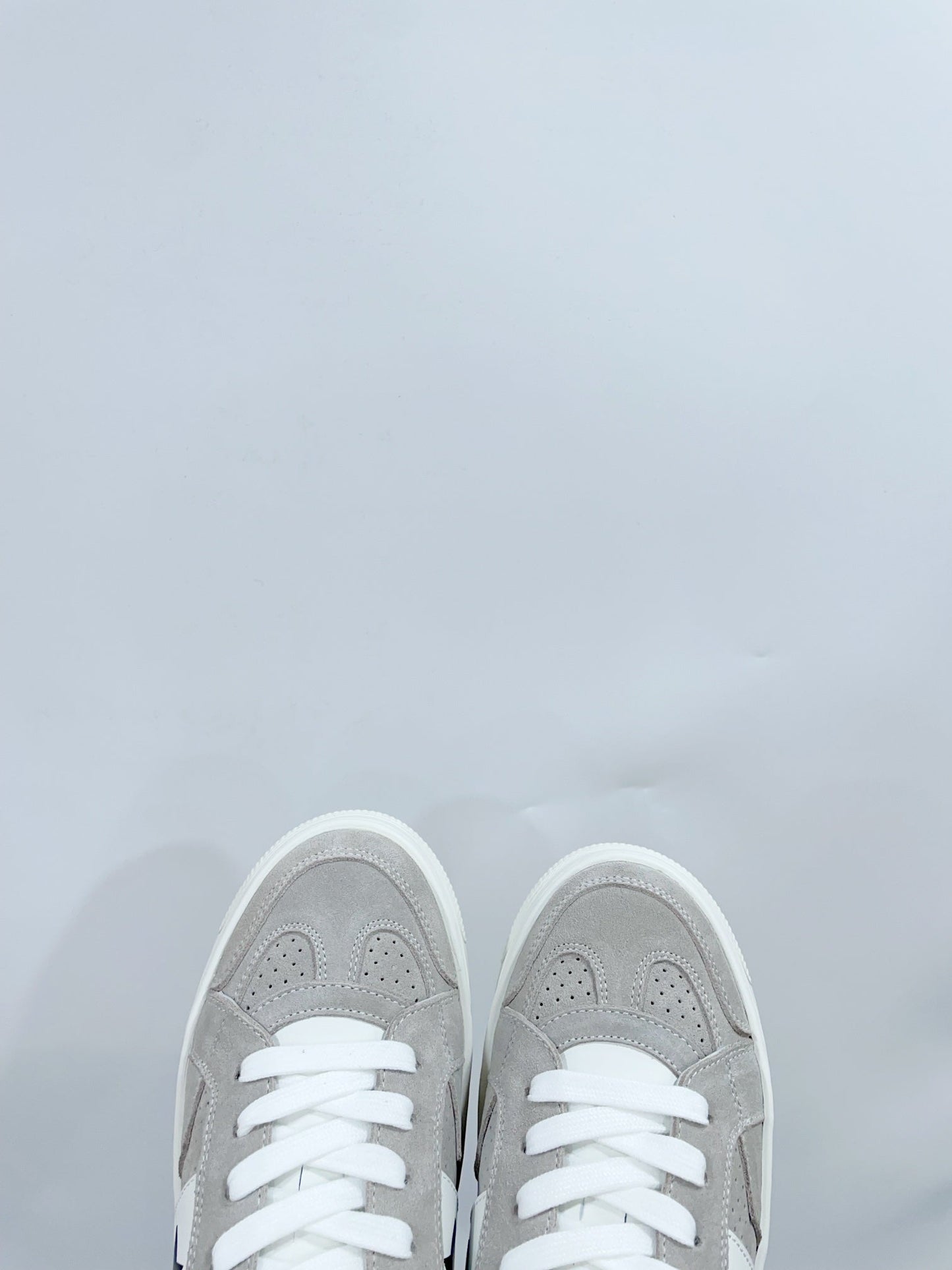 Luxury DiorStar Platform Sneaker In Light Grey Suede 999872