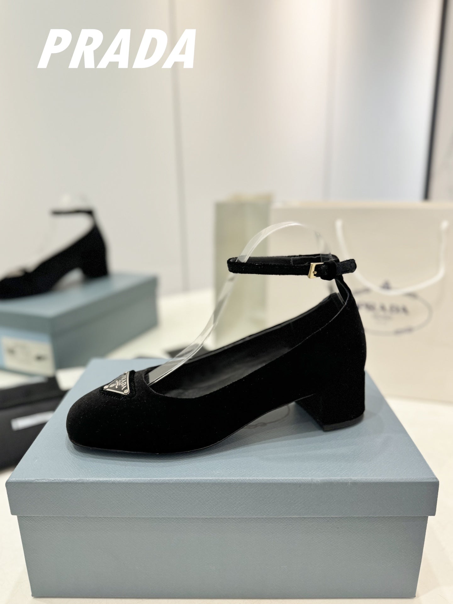 Luxury PradaPumps 40 Square Sole Black Velvet