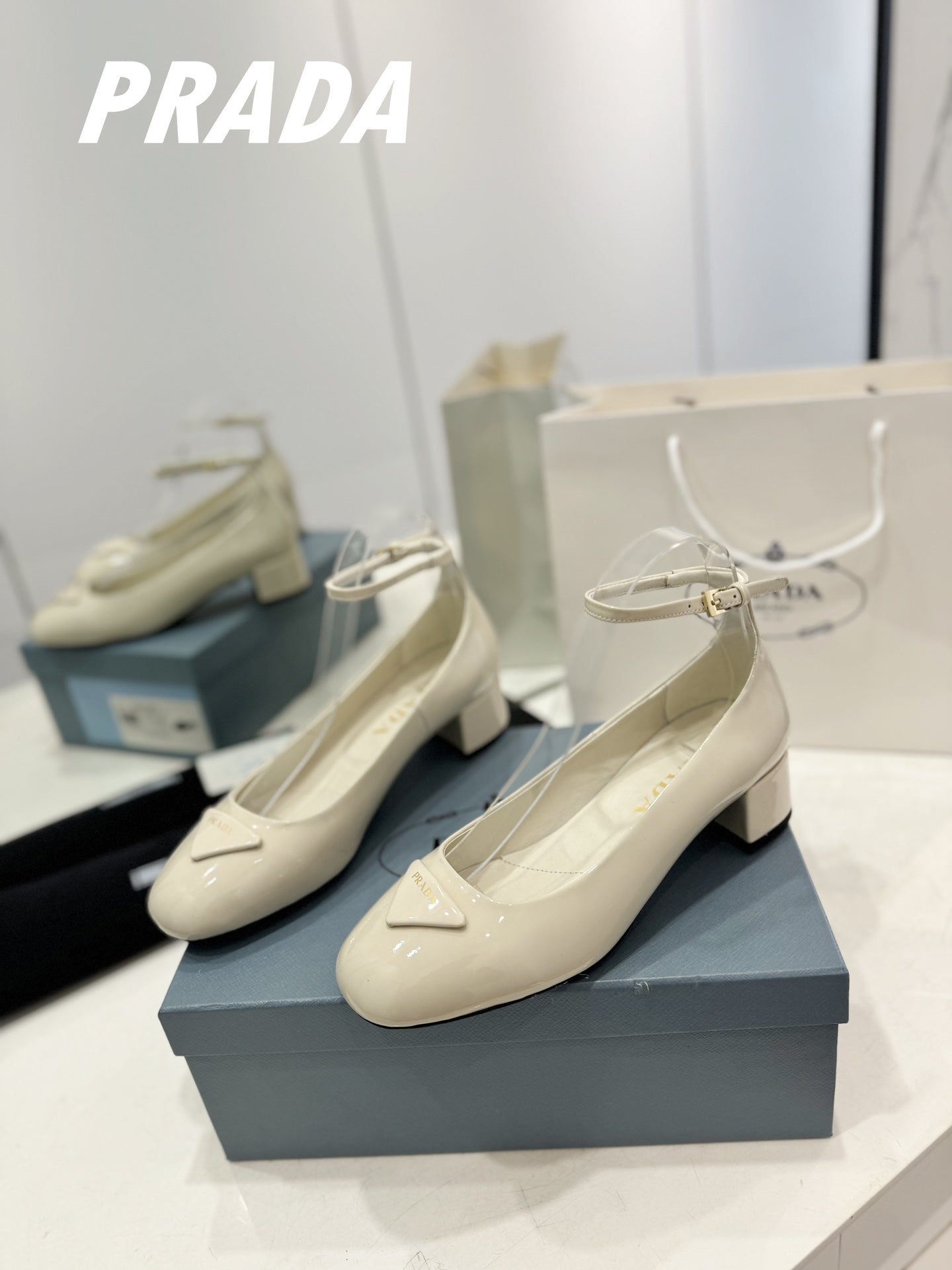 Luxury PradaBallerina Pumps 40 White Patent Calfskin