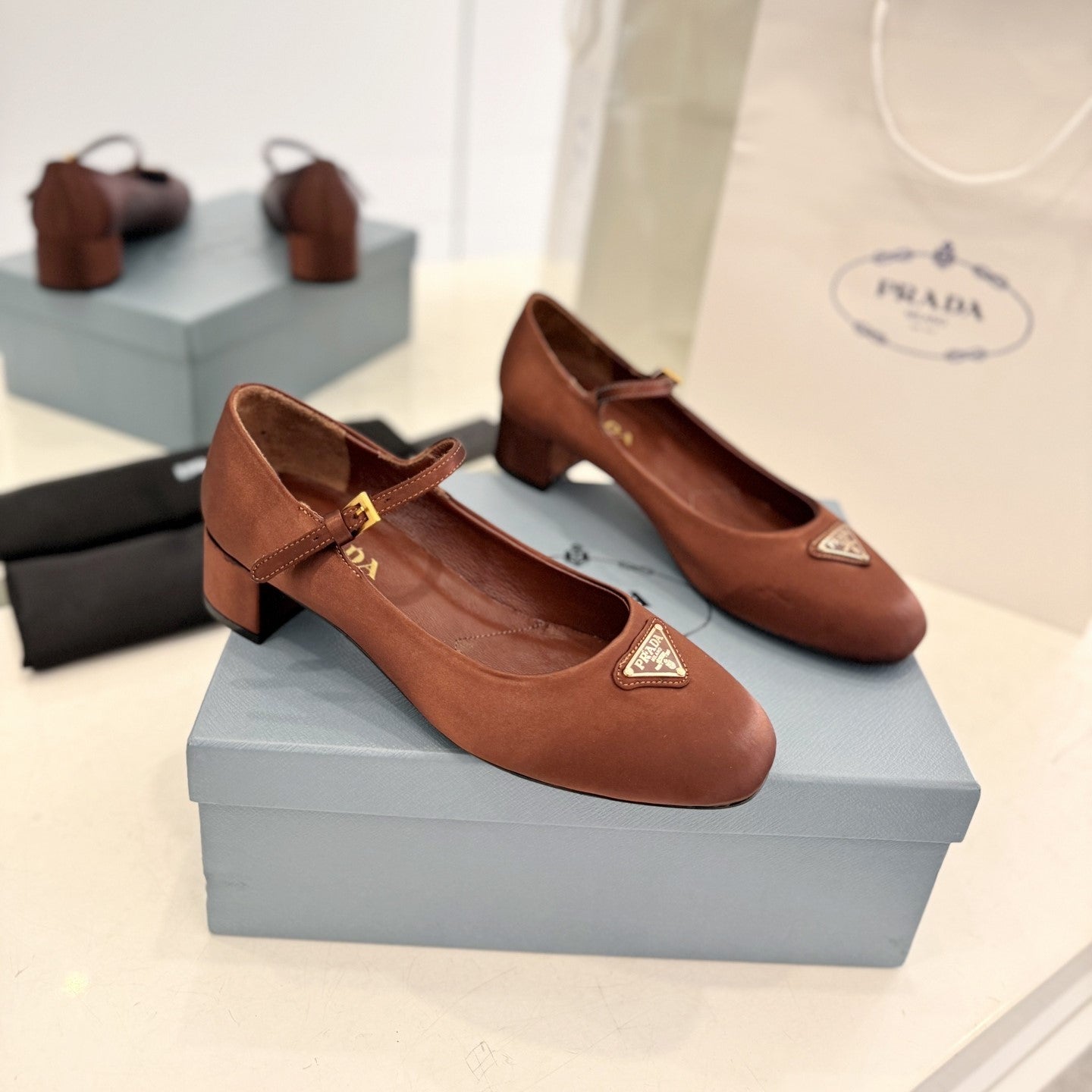 Luxury PradaBallerina Pumps 40 Rust Suede Fabric