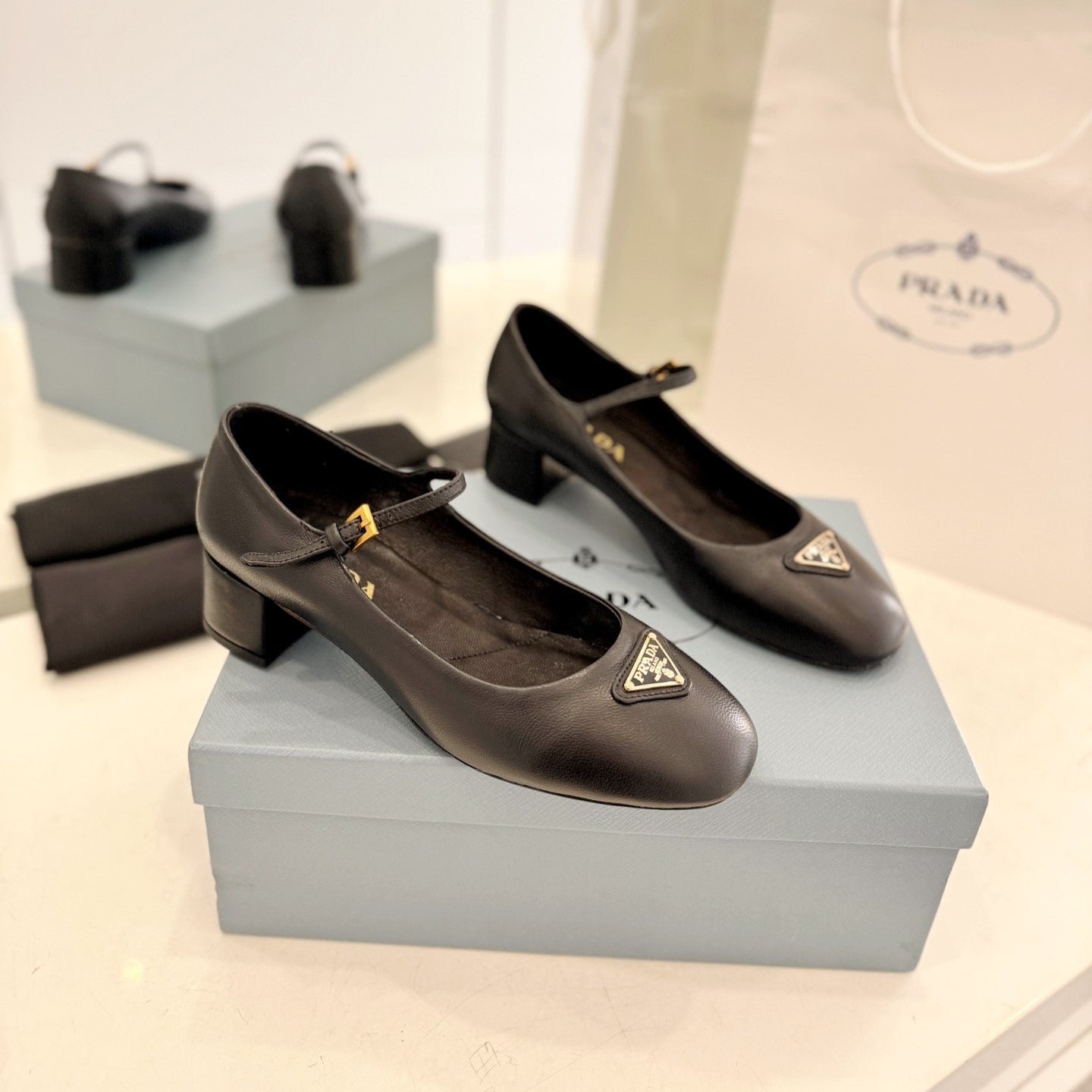 Luxury PradaBallerina Pumps 40 Black Lambskin