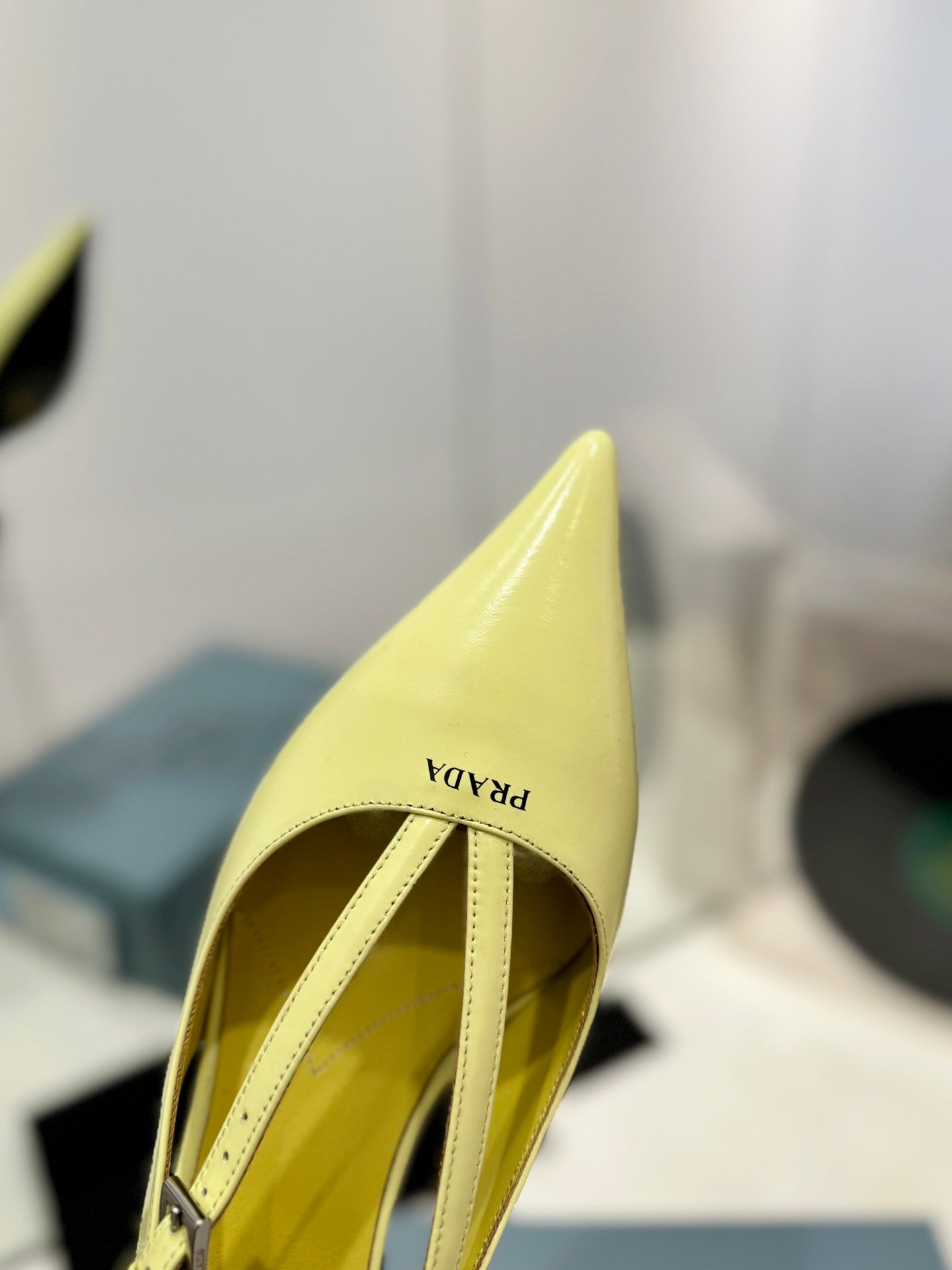Luxury PradaPumps 50 Square Sole Vanilla Patent Leather
