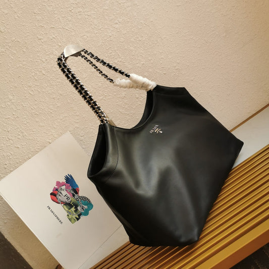 Luxury PradaCHAIN TOTE 39 SOFT BLACK CALFSKIN SILVER HARDWARE