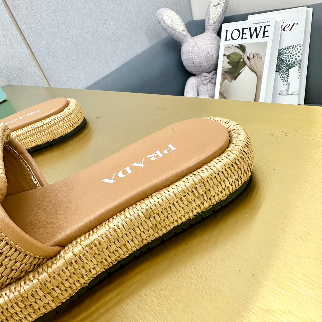 Luxury PradaCrochet Mule 20 Beige