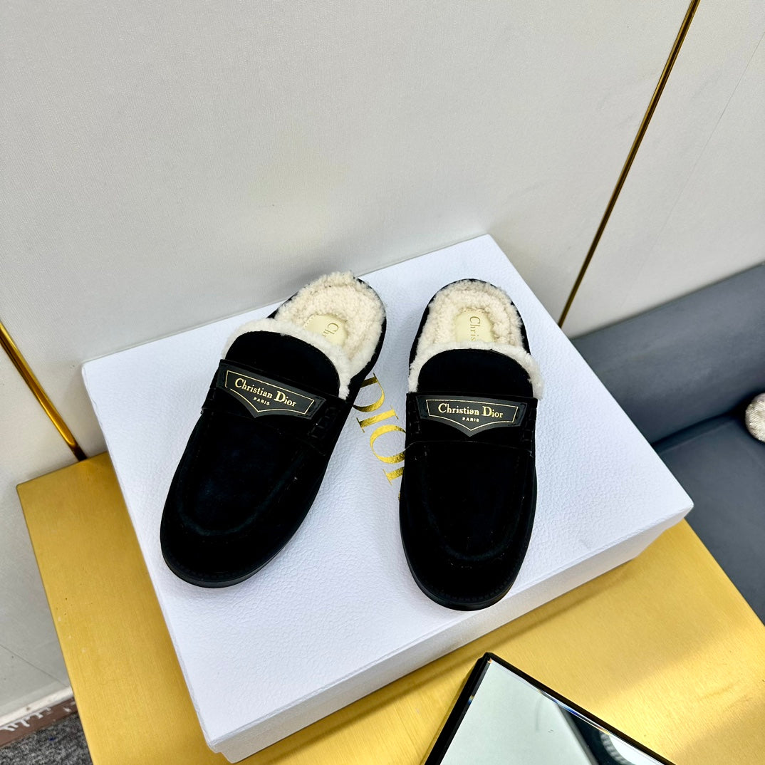 Luxury DiorBoy Mule In Black Suede With Wool Fleece Lining  111828