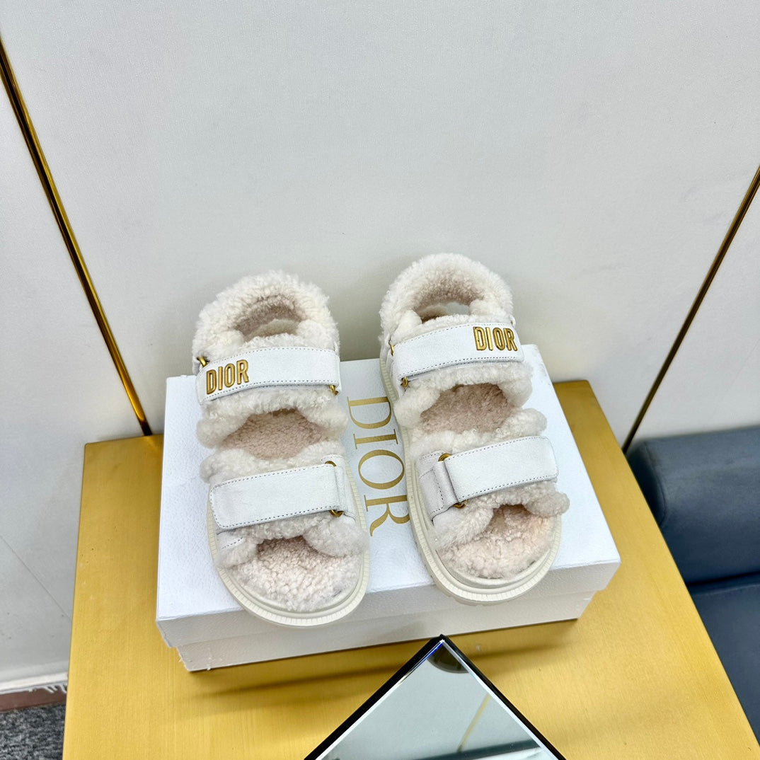Luxury Dior DIORact Sandal In White Suede And Wool Fleece Lining 111050