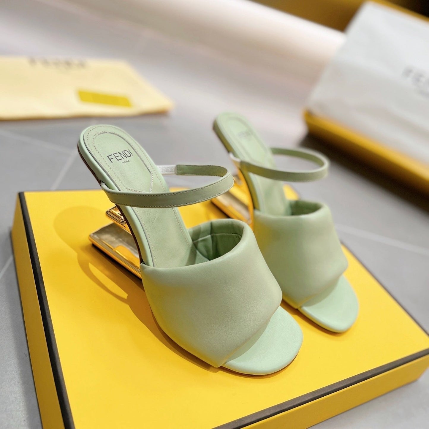 Luxury FendiLuxury FendiBAGUETTE HIGH-HEEL SANDALS 8 CM IN MINT GREEN CALFSKIN
