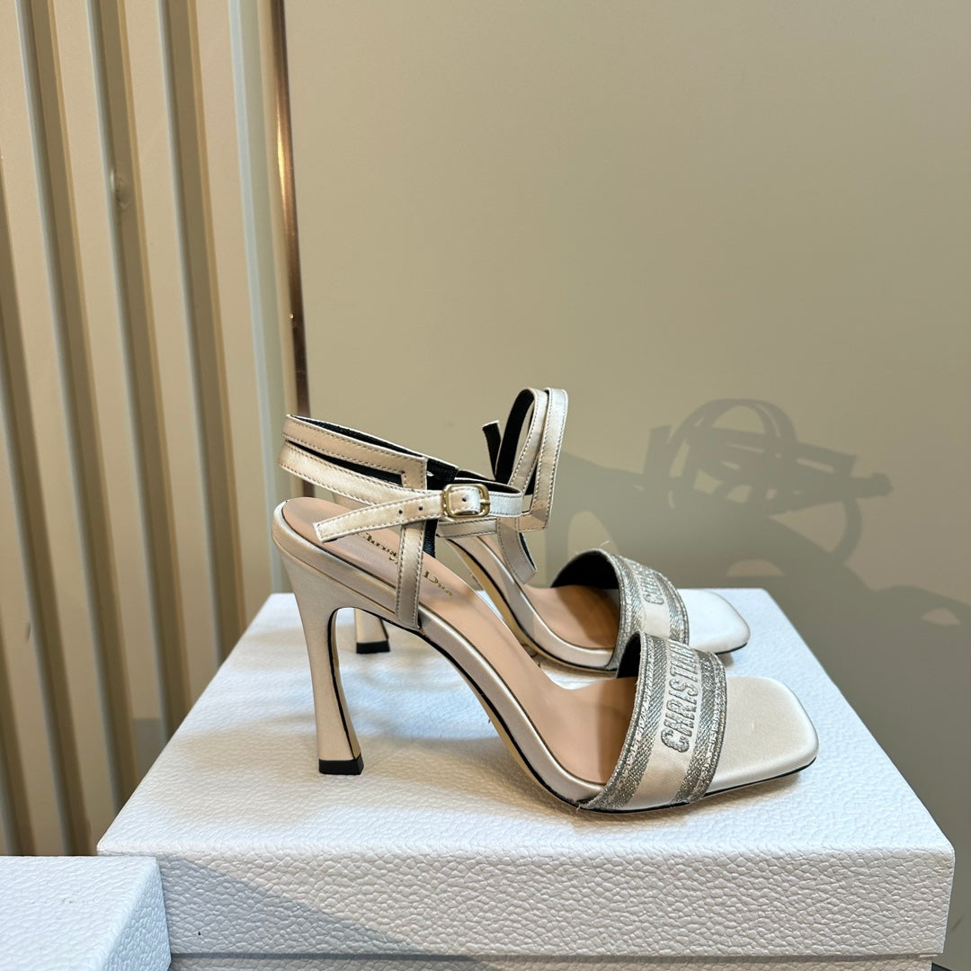 Luxury DiorDway Heeled Sandal 105mm White Grey Silk And Lambskin
