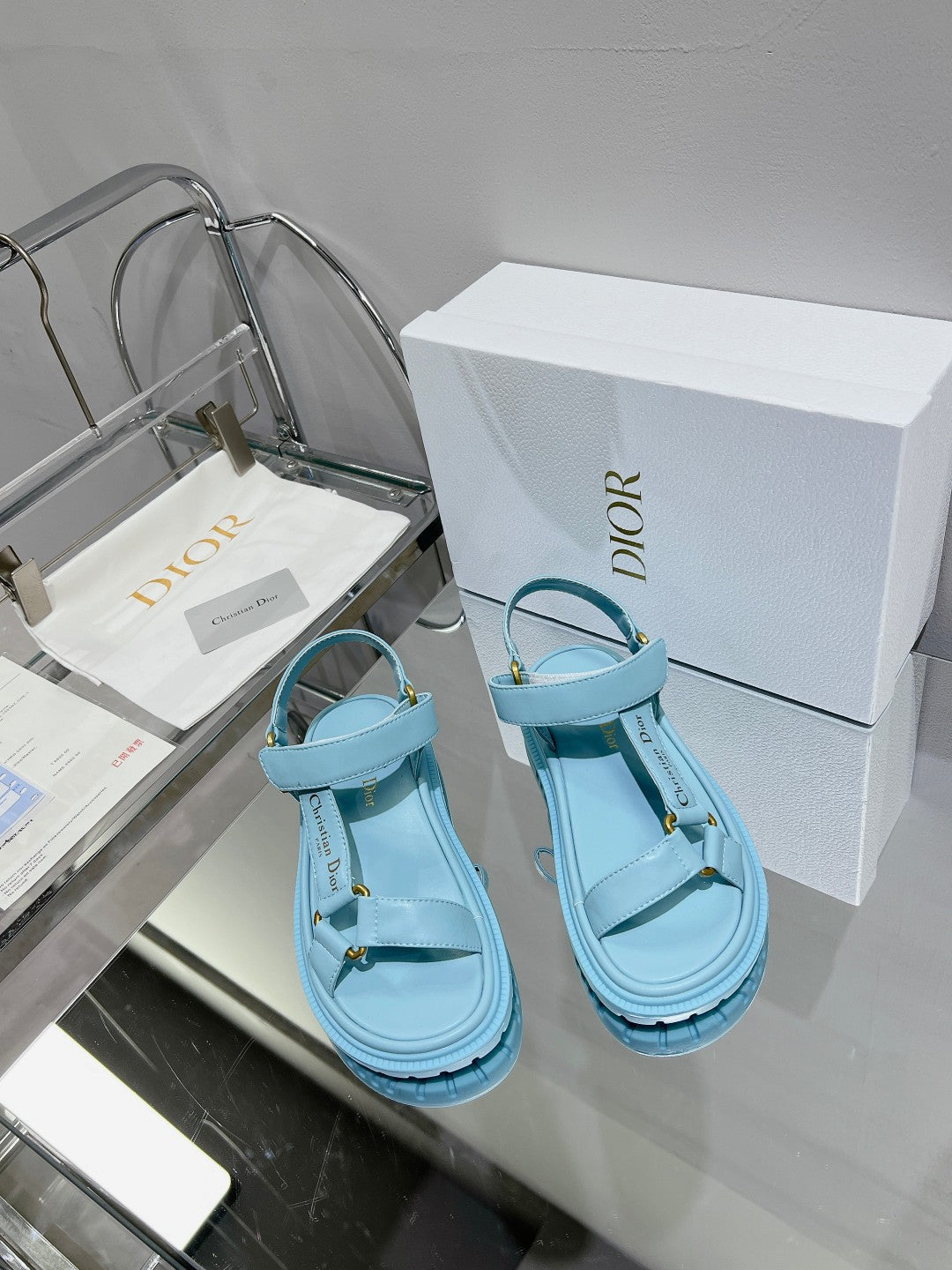 Luxury DiorD-Wave Sandal In Could Blue Cowhide 100749