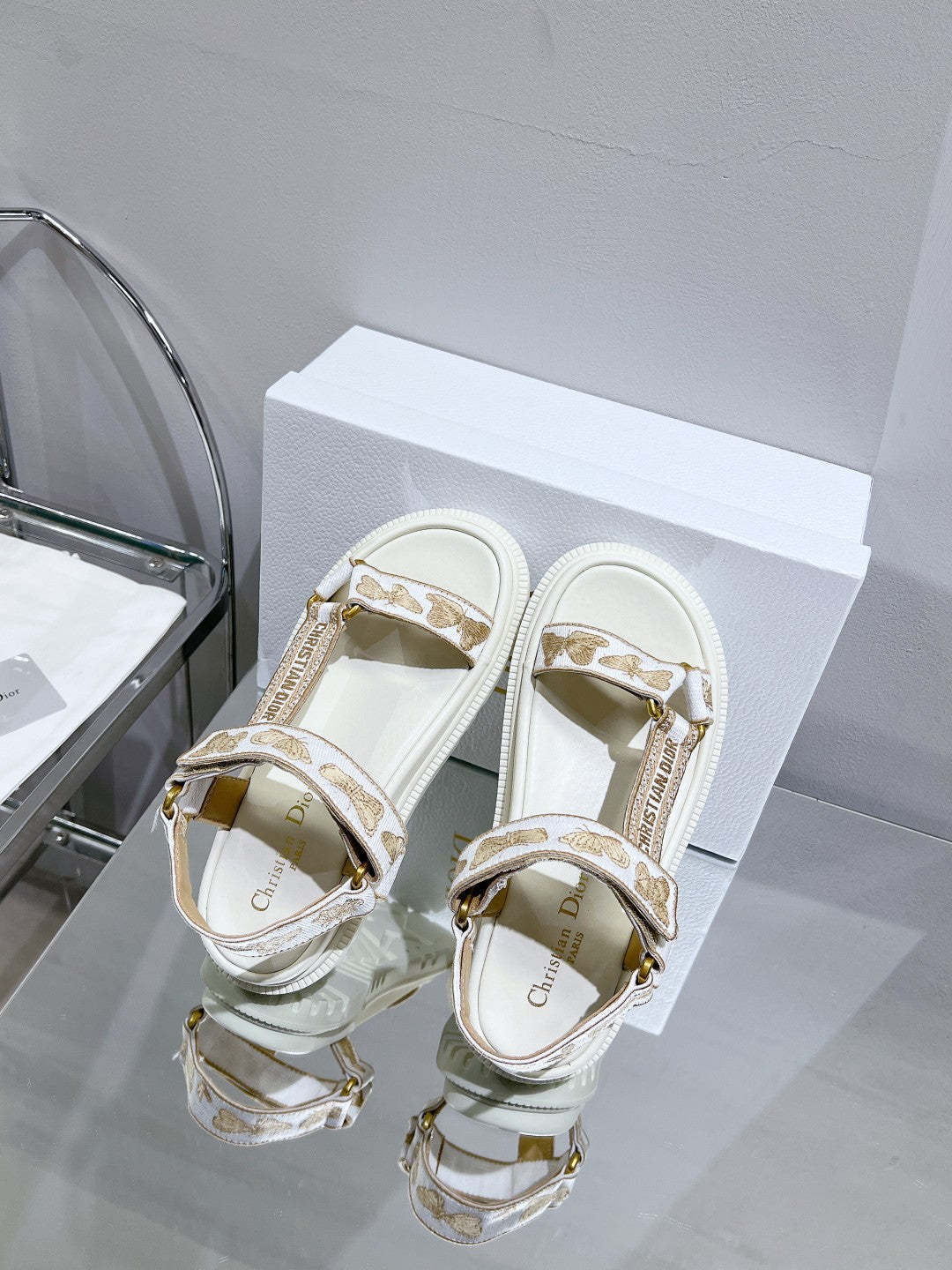 Luxury DiorD-Wave Sandal In Dark Beige Mix White Cowhide 100757