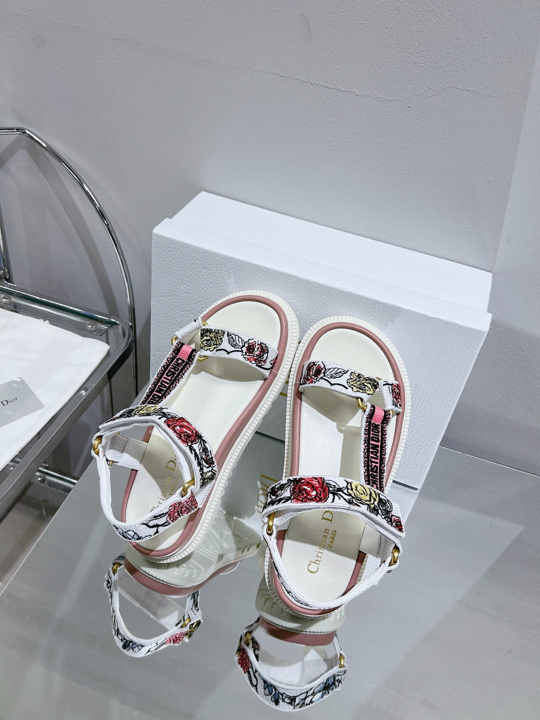 Luxury DiorD-Wave Sandal In Colorful Mix White Cowhide 100759