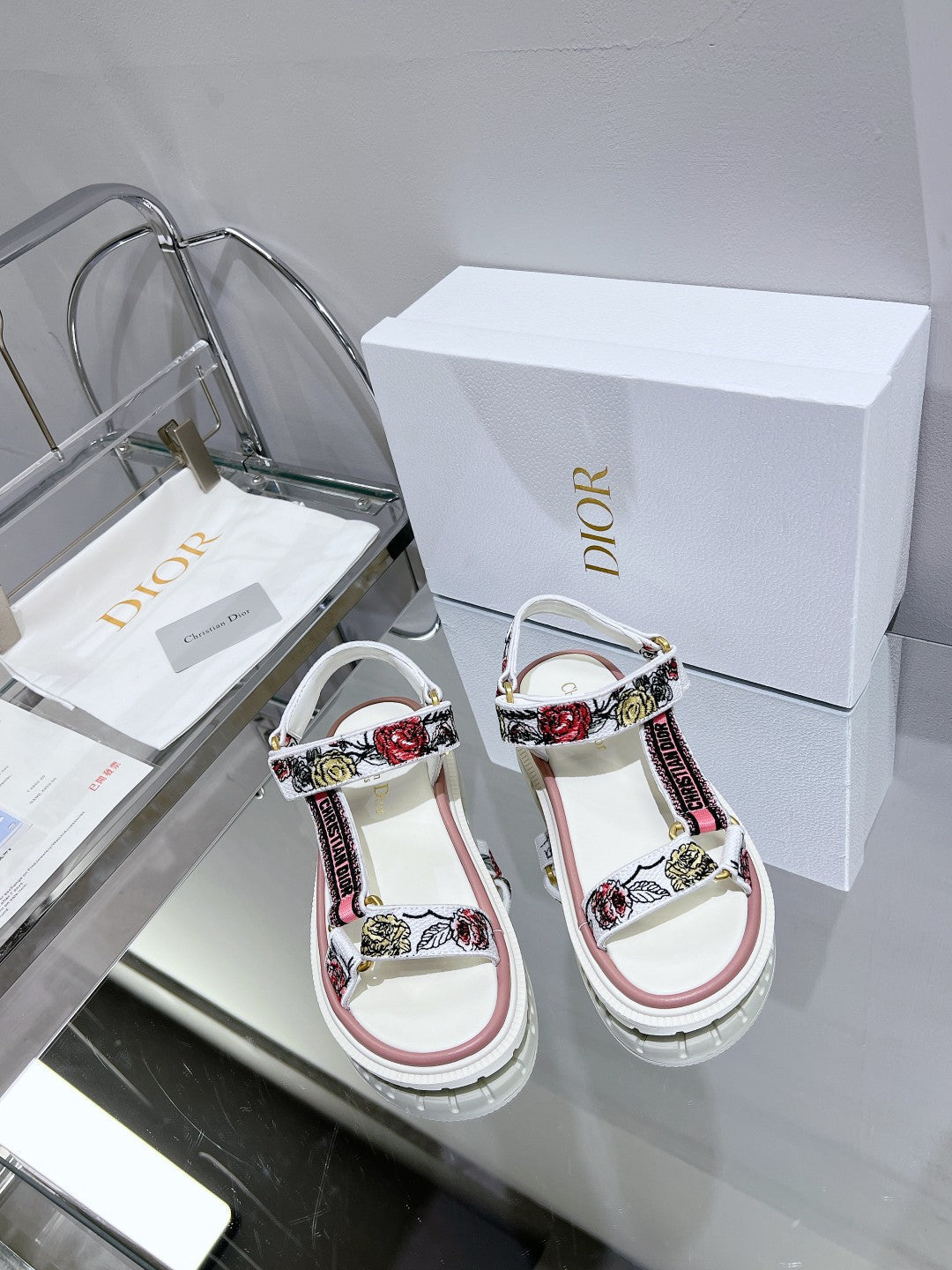 Luxury DiorD-Wave Sandal In Colorful Mix White Cowhide 100759