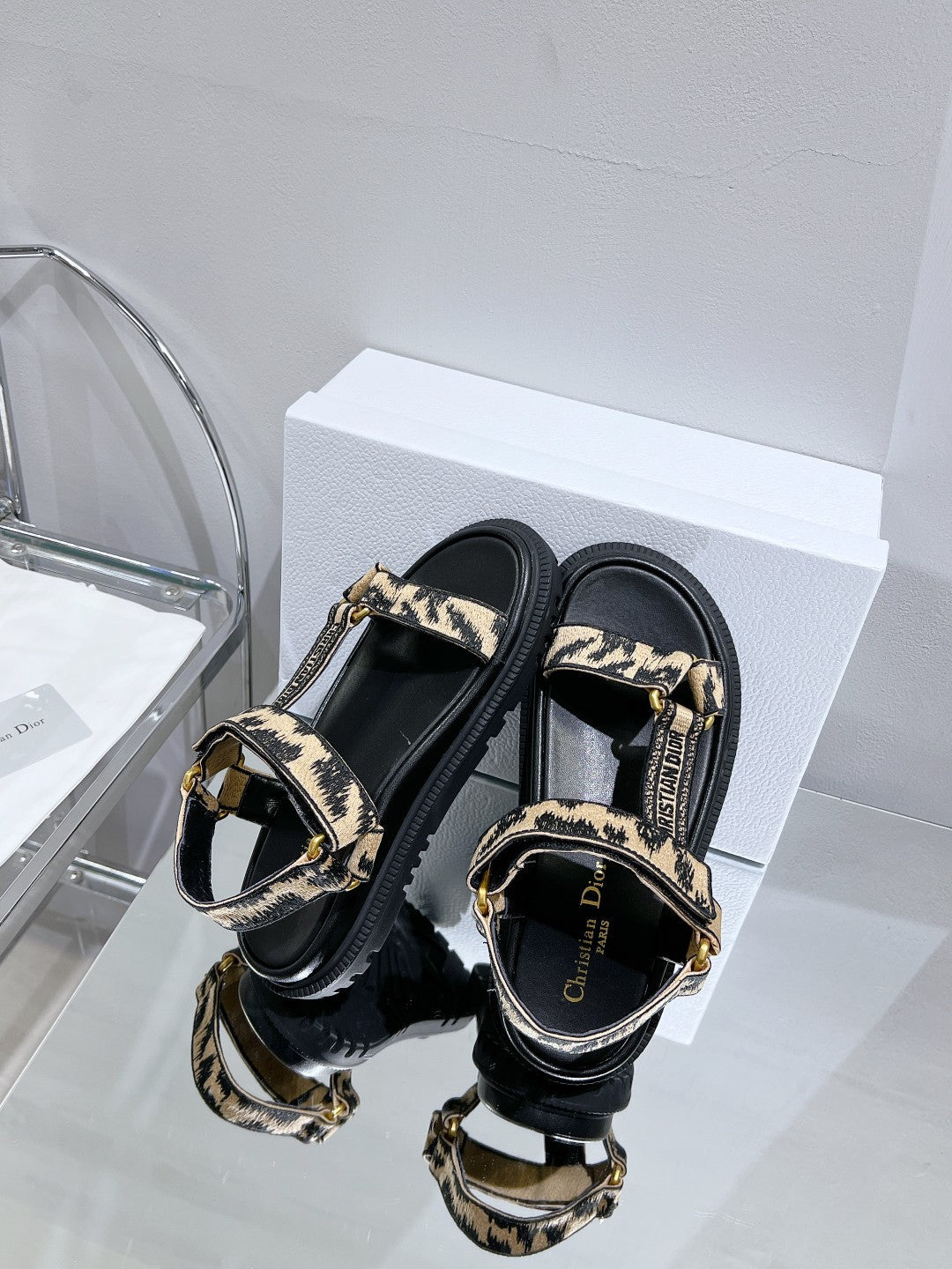 Luxury DiorD-Wave Sandal In Drak Beige Black Cowhide 100765