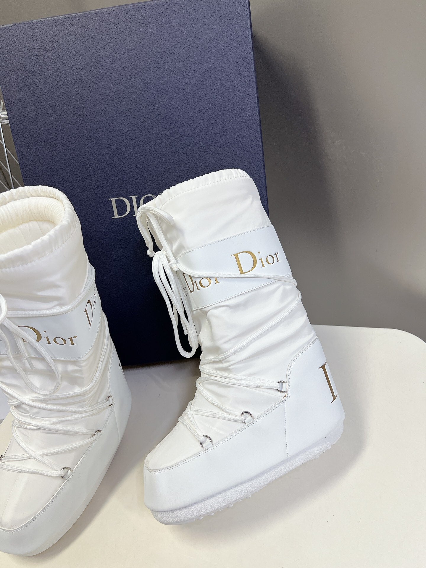 Luxury DiorShort Boots 60mm In White Cowhide 989712