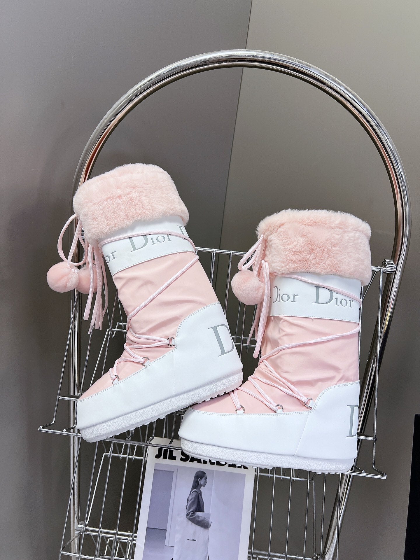 Luxury DiorShort Boots 60mm In Light Pink Cowhide With Feather 989721