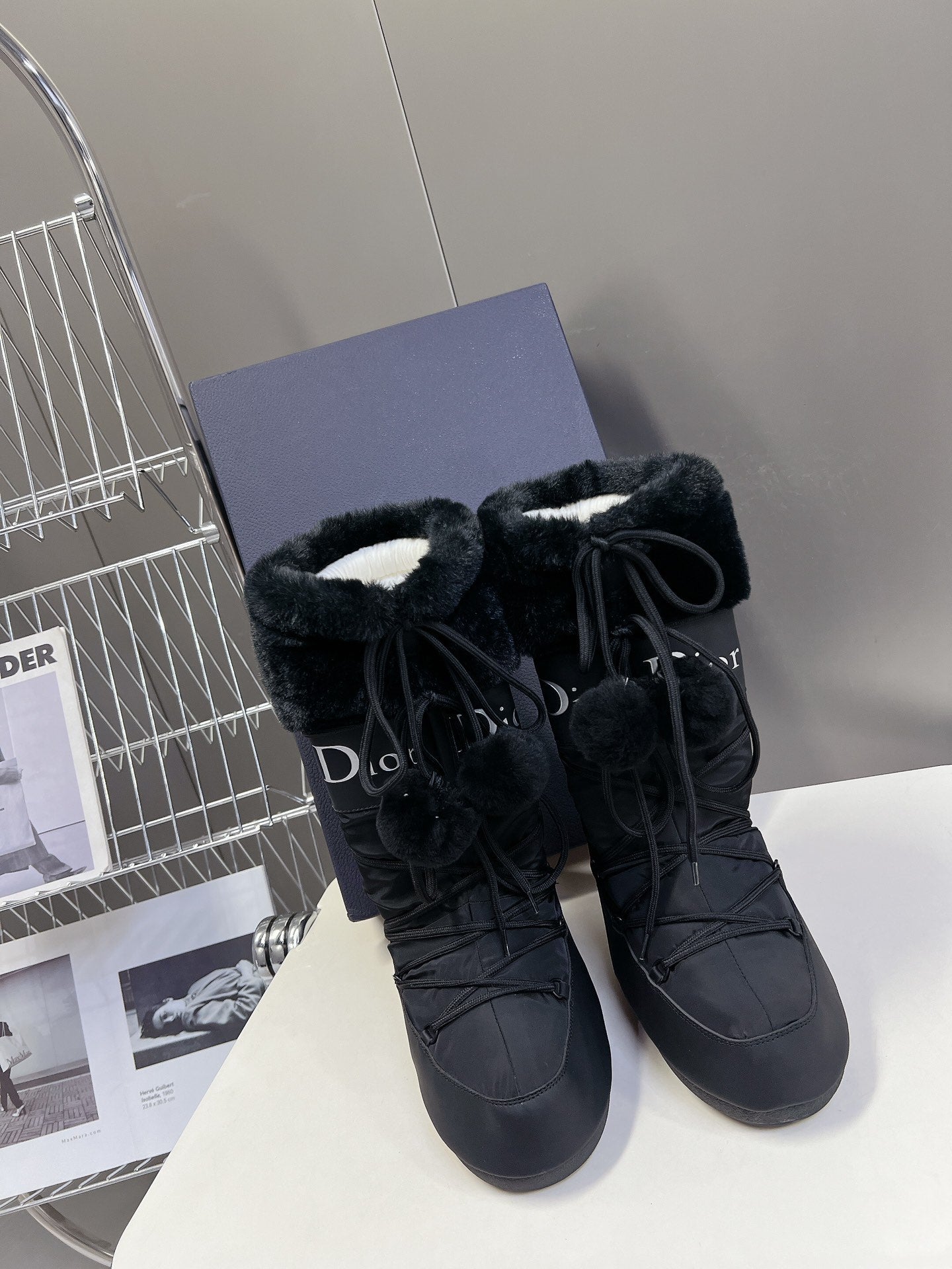 Luxury DiorShort Boots 60mm In Black Cowhide With Feather 989723