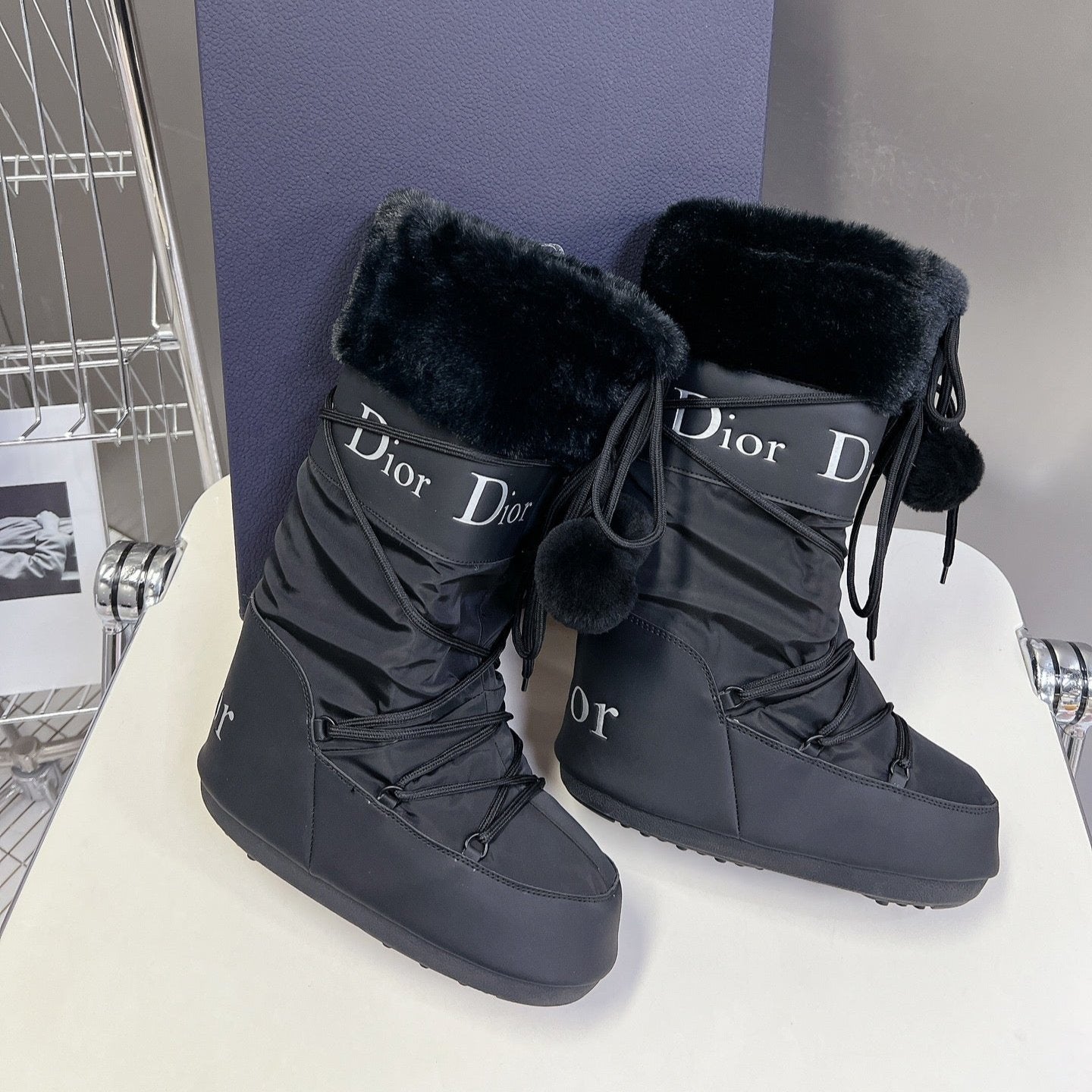 Luxury DiorShort Boots 60mm In Black Cowhide With Feather 989723