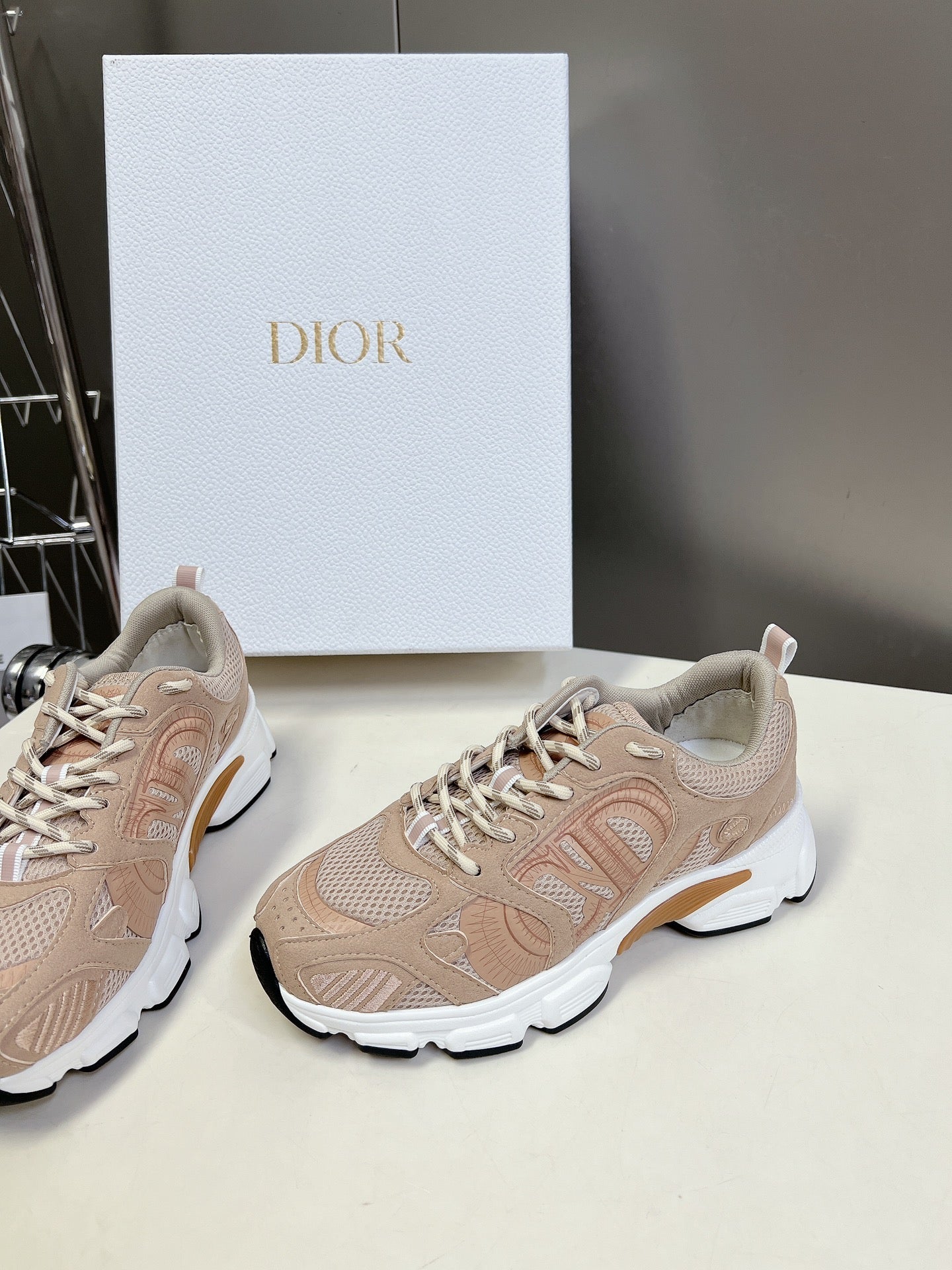 Luxury DiorChrono Sneaker In Nude Pink Mesh Fabric And Suede 989685