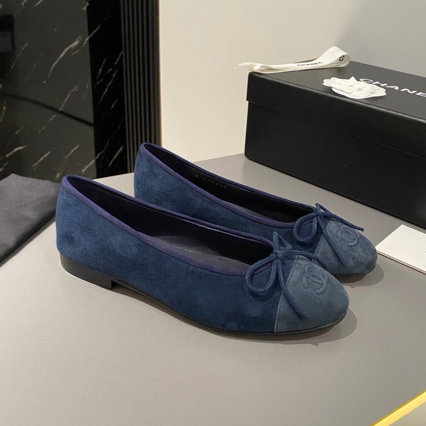 Luxury Chanel ballet flat dark blue suede calfskin
