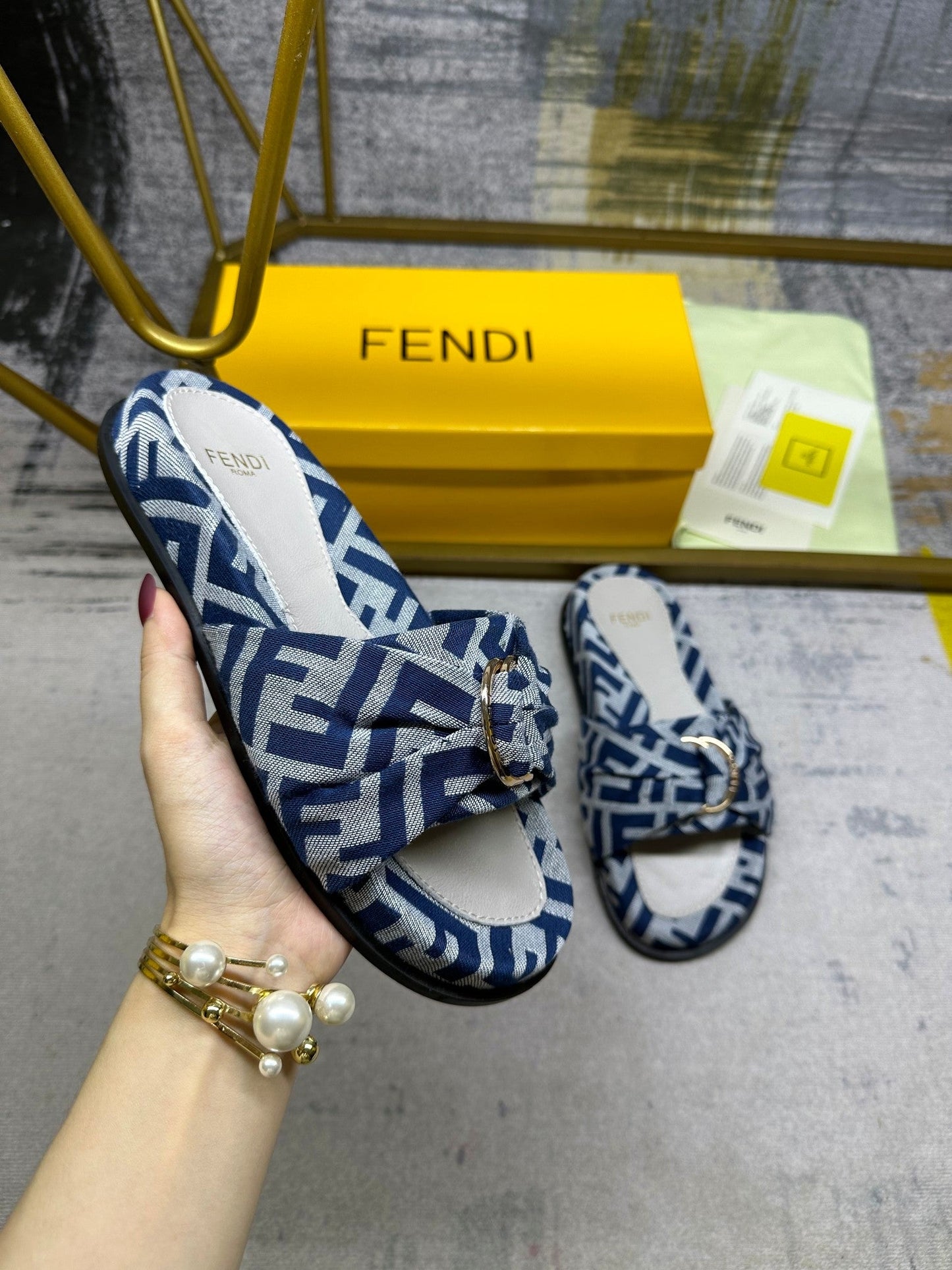 Luxury FendiFF Feel 10 Blue Grey FF jacquard Slide