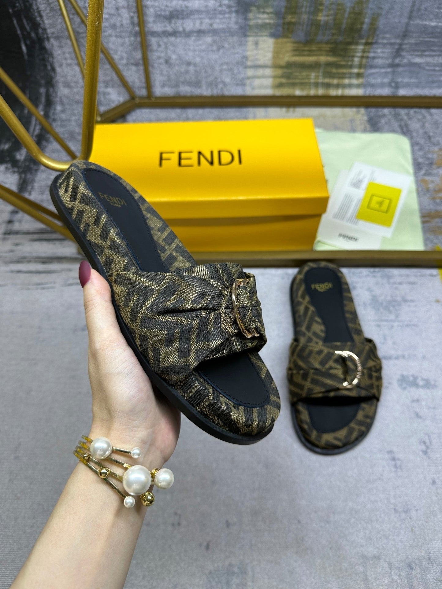 Luxury FendiFF Feel 10 Olive Black FF jacquard Slide