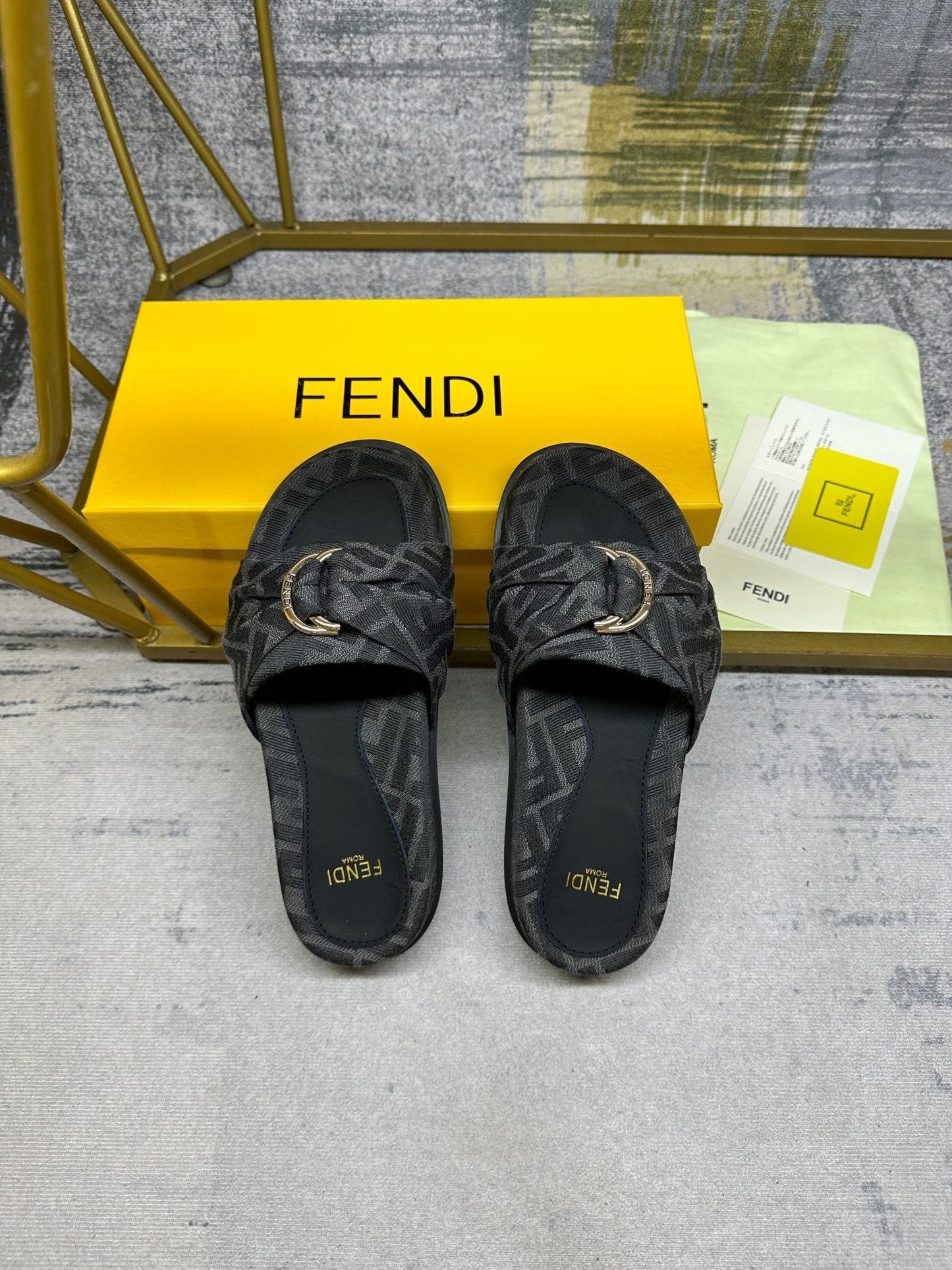 Luxury FendiFF Feel 10 Black FF jacquard Slide