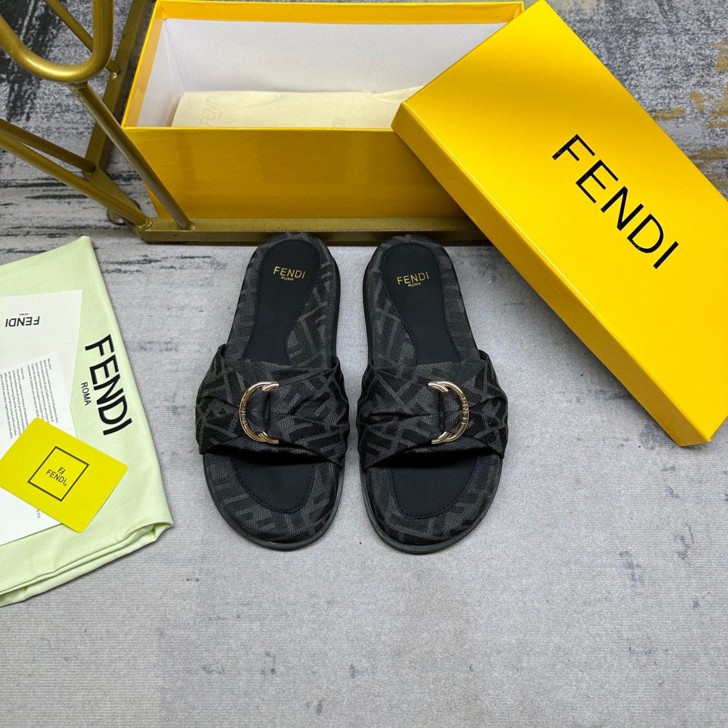 Luxury FendiFF Feel 10 Black FF jacquard Slide