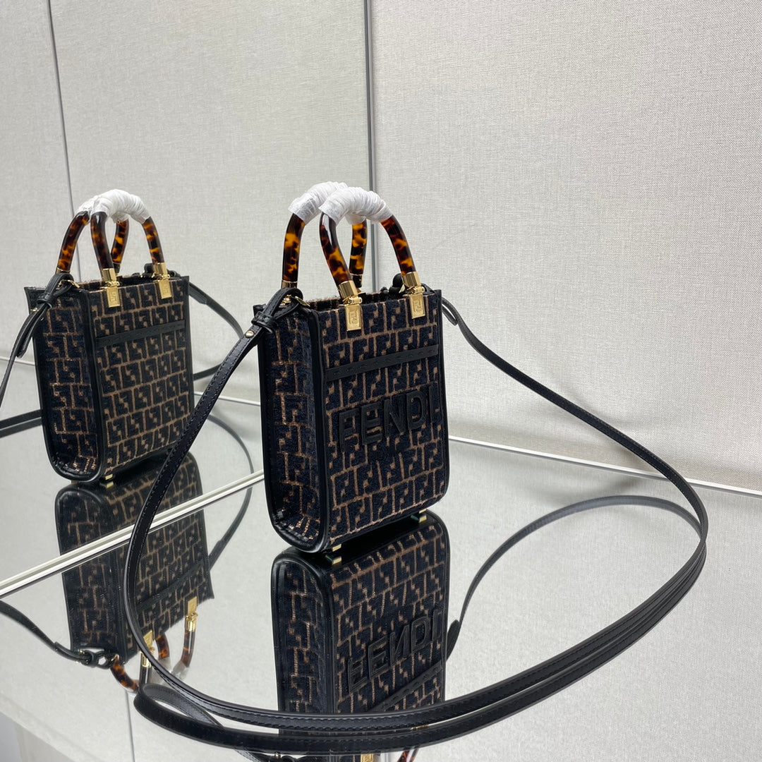 Luxury FendiMINI SUNSHINE 18 IN BROWN RAFFIA AND BLACK WOOL CALFSKIN TRIM
