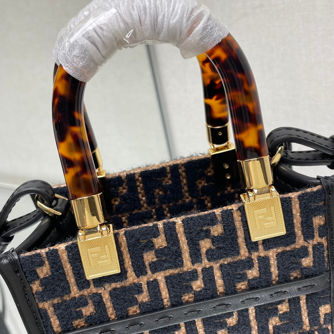 Luxury FendiMINI SUNSHINE 18 IN BROWN RAFFIA AND BLACK WOOL CALFSKIN TRIM