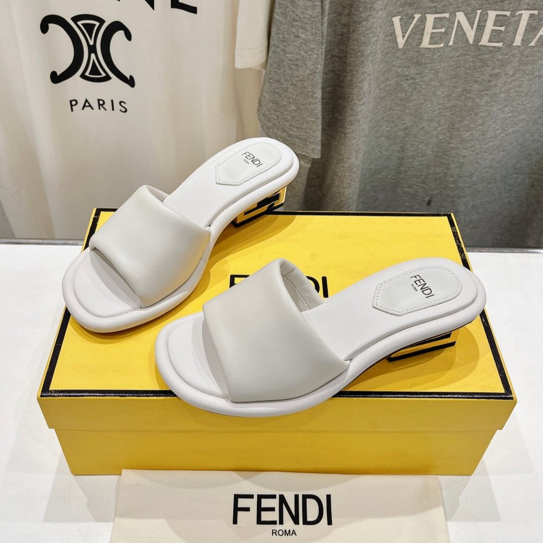 Luxury FendiLuxury FendiBAGUETTE MEDIUM-HEEL SANDALS 45 MM IN WHITE CALFSKIN