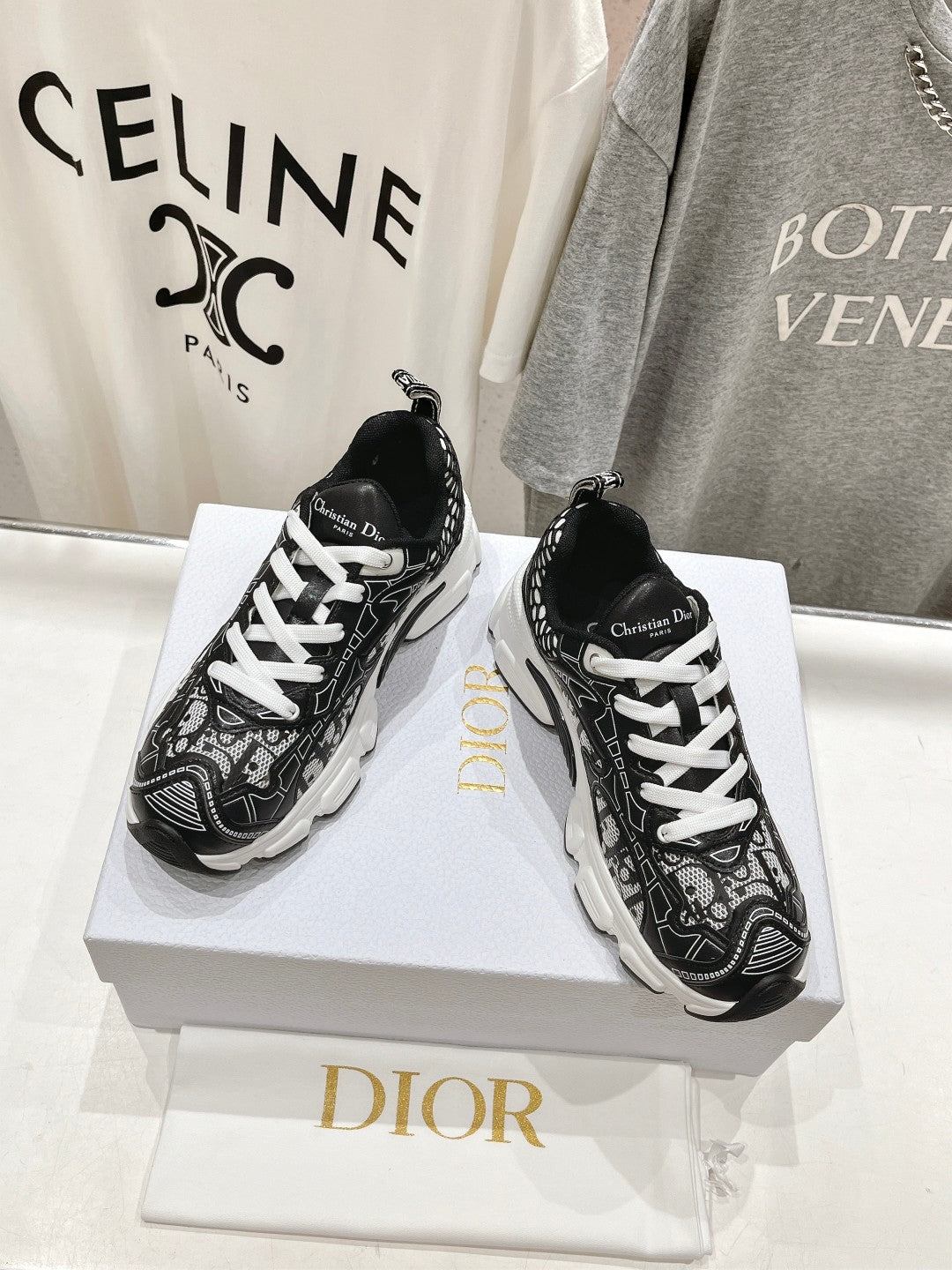 Luxury DiorVibe Sneaker Black Polyester Mesh Fabric And Cowhide