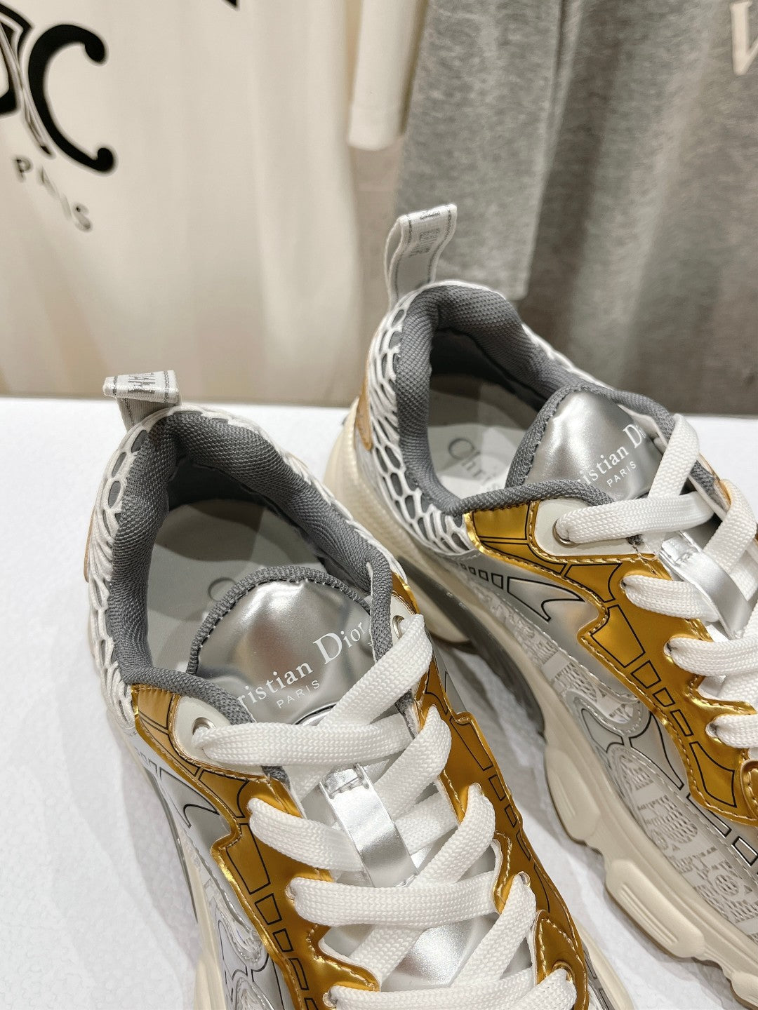 Luxury DiorVibe Sneaker White Mix Grey Gold Polyester Mesh Fabric And Cowhide