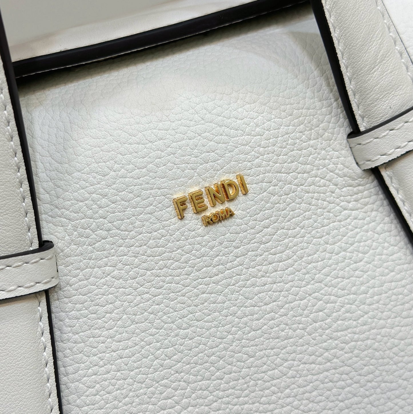 Luxury FendiLuxury Fendi27 BAG IN WHITE CALFSKIN WITH GOLD HARDWARE