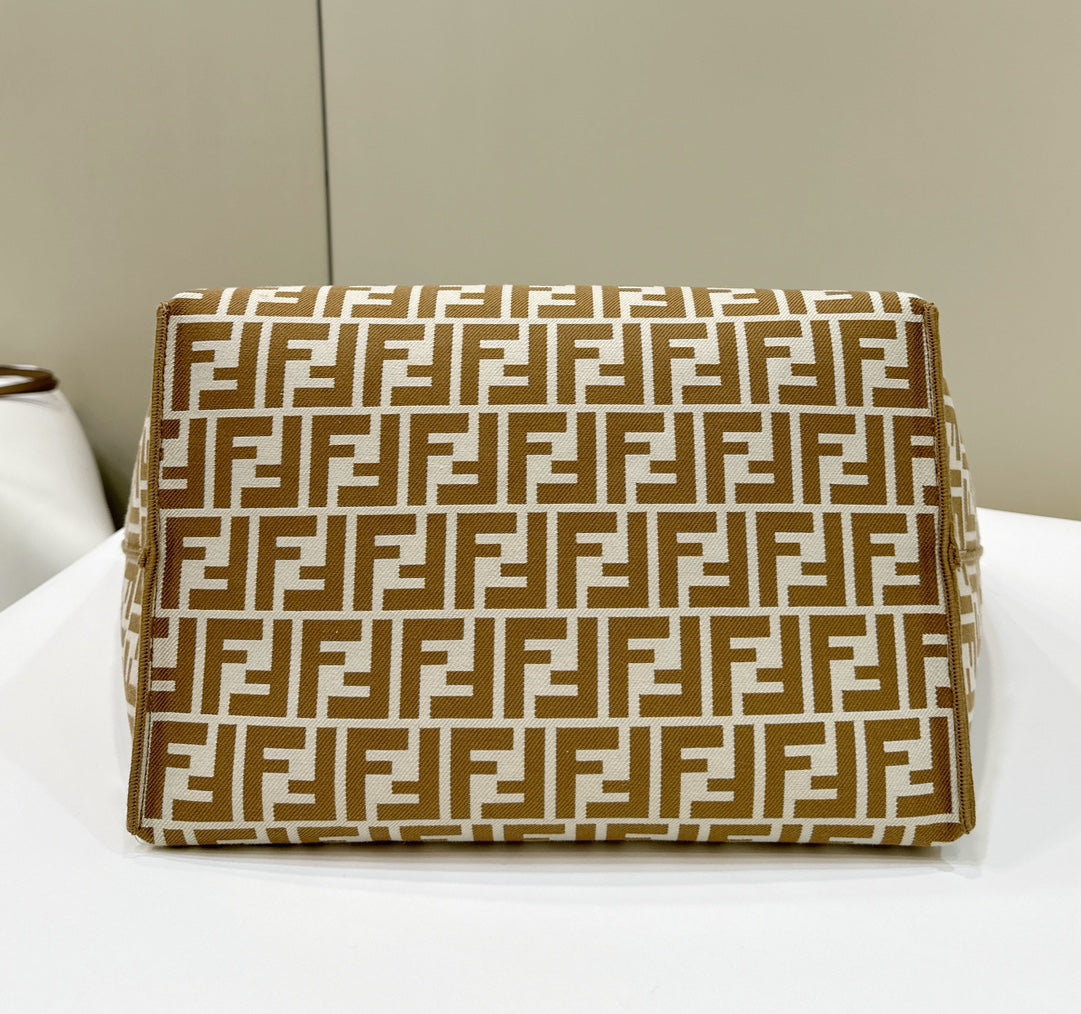 Luxury FendiLuxury FendiROLL 33 TOTE BAG IN PEANUT BROWN MIX WHITE CANVAS