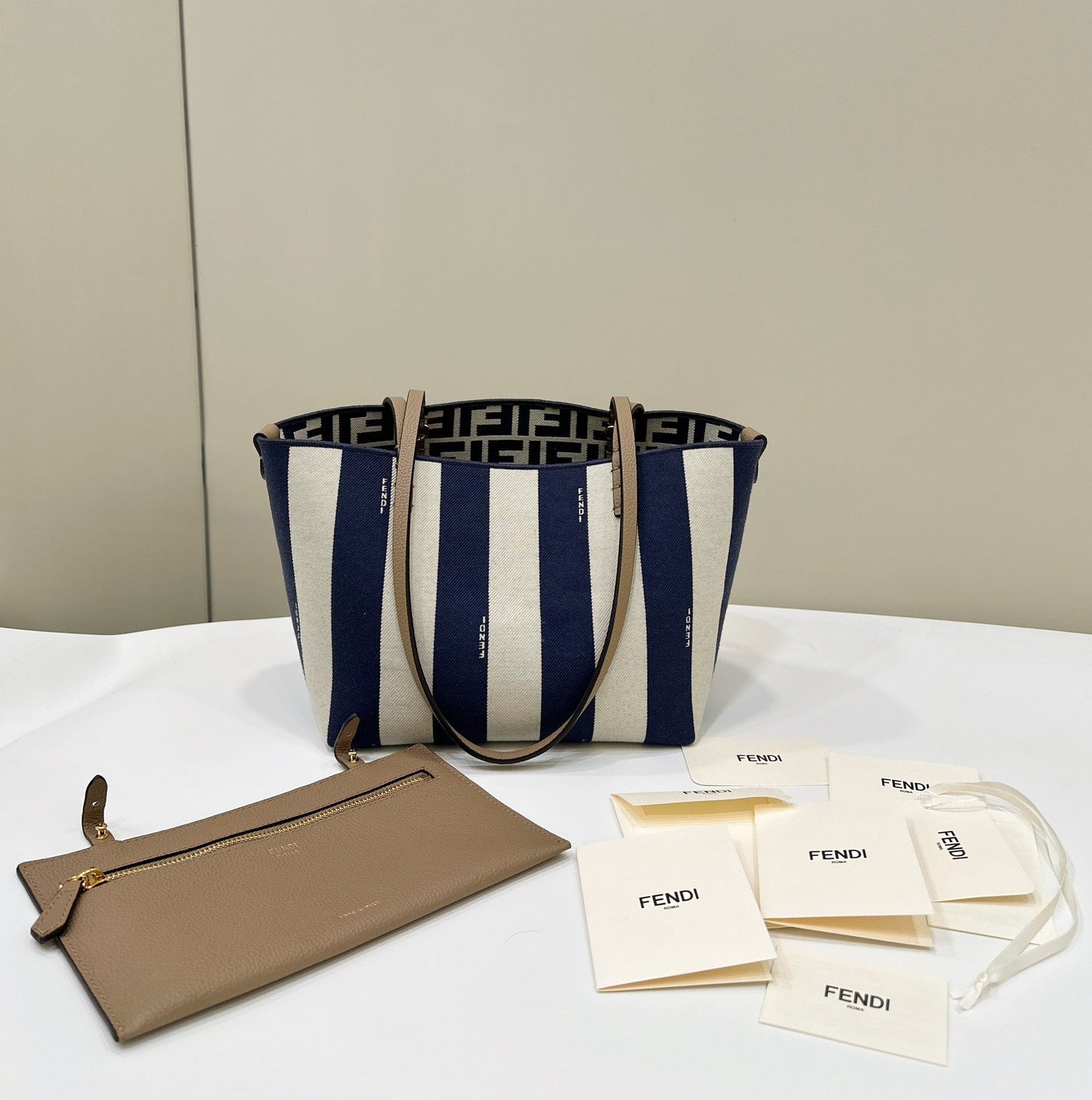 Luxury FendiLuxury FendiROLL 22 TOTE BAG IN MIDNIGHT BLUE MIX WHITE CANVAS