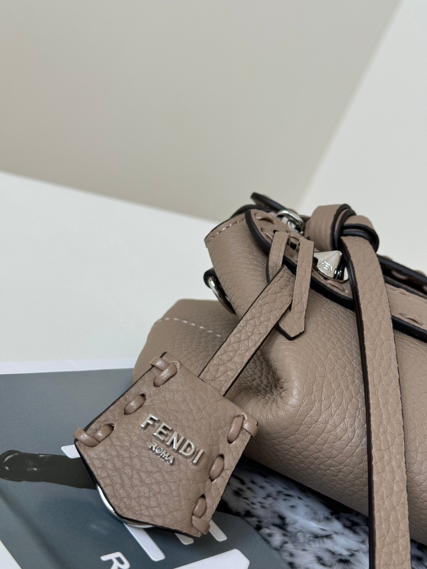 Luxury FendiBY THE WAY SELLERIA MINI 20 IN MEDIUM BROWN GRAINED CALFSKIN
