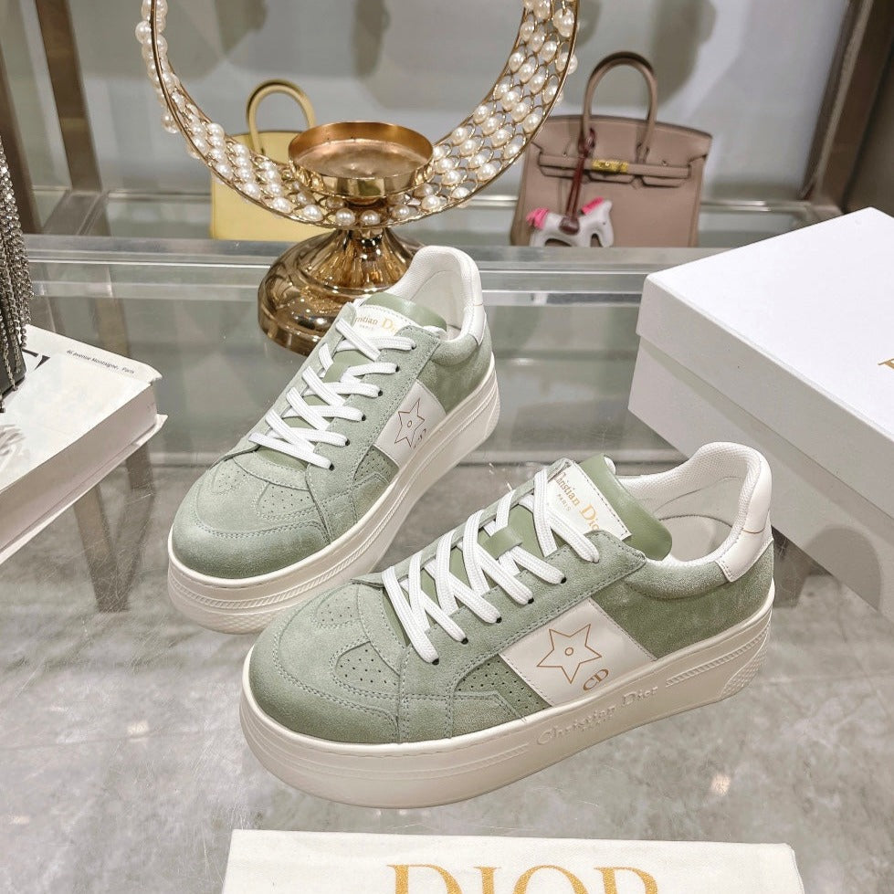 Luxury Diorstar sneaker white calfskin light green suede